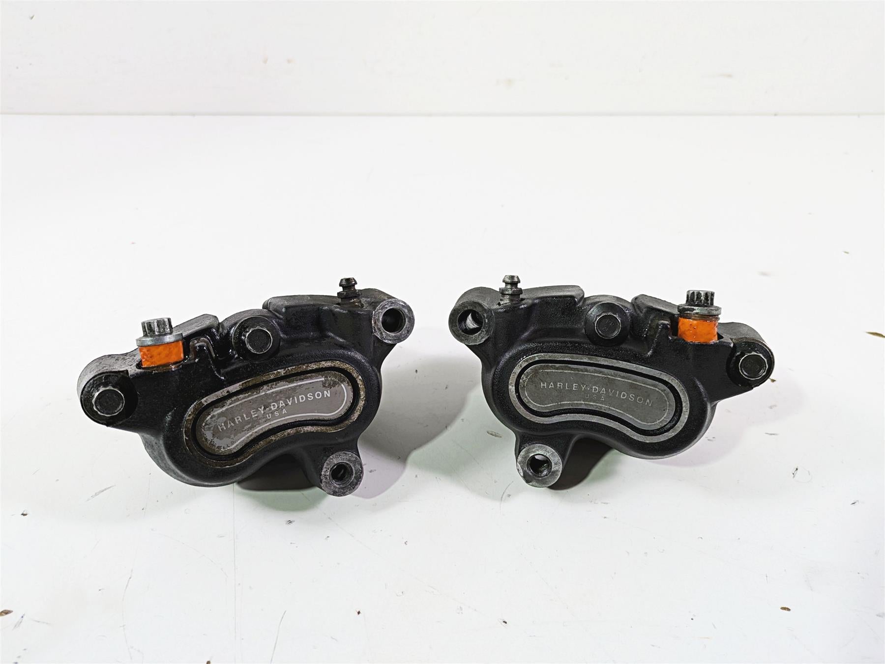 2016 Harley FXDL Dyna Low Rider Front Brake Caliper Set 41300001 41300002
