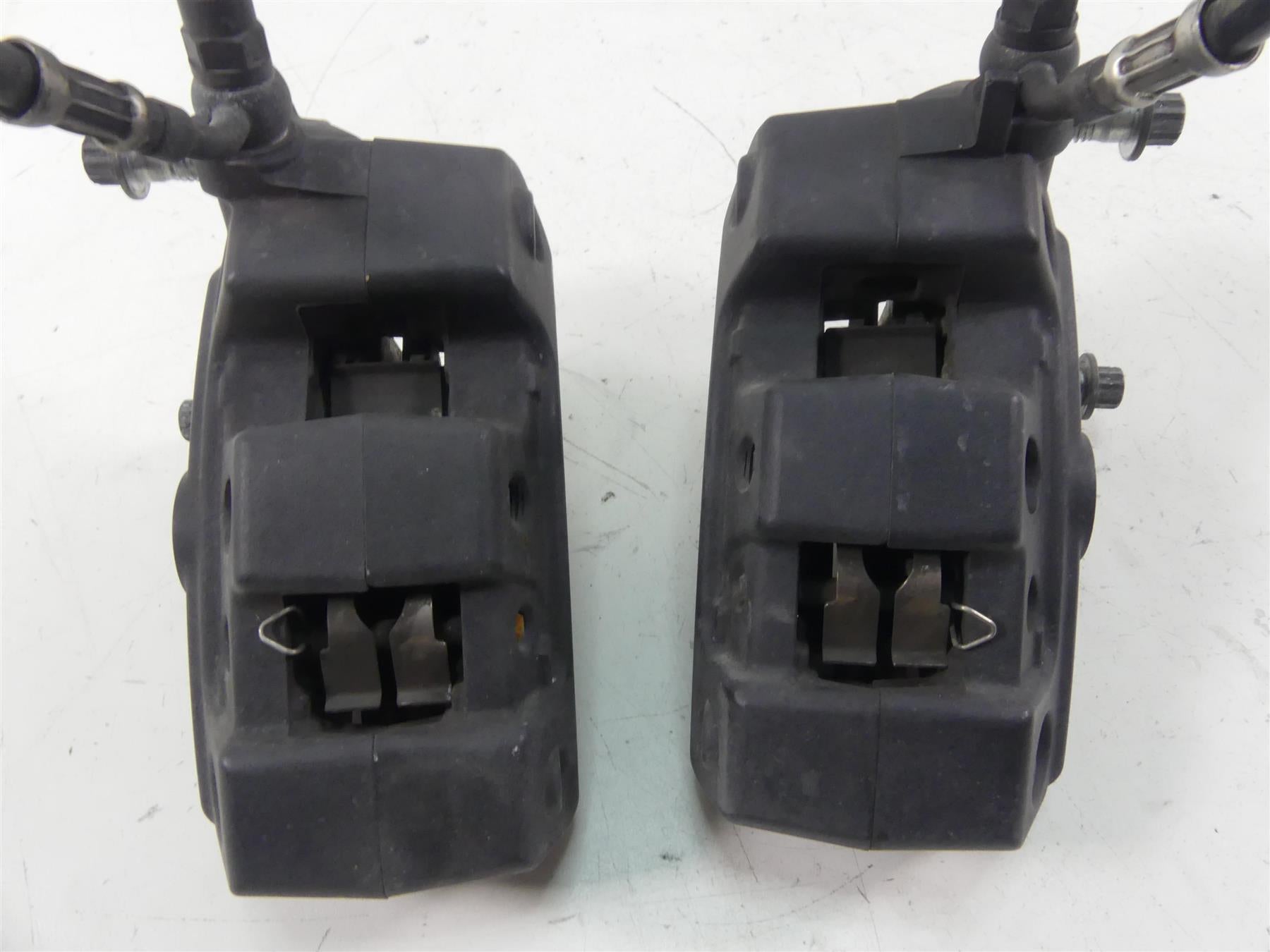2013 Harley VRSCDX Night Rod Special Front Brake Caliper Set 44731-08 44732-08 {{ shop.shopifyCountryName }} - Mototech271