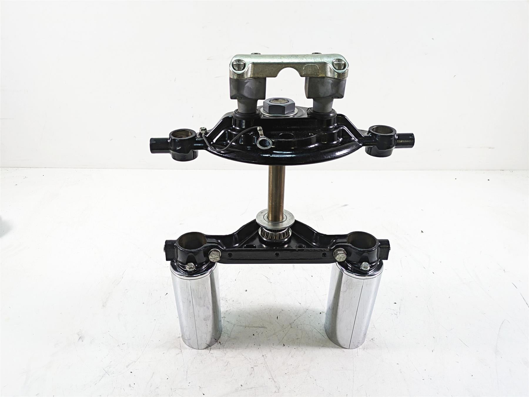 2010 Harley Touring FLHTCU Electra Glide Upper Lower Triple Tree Set 45446-09 {{ shop.shopifyCountryName }} - Mototech271