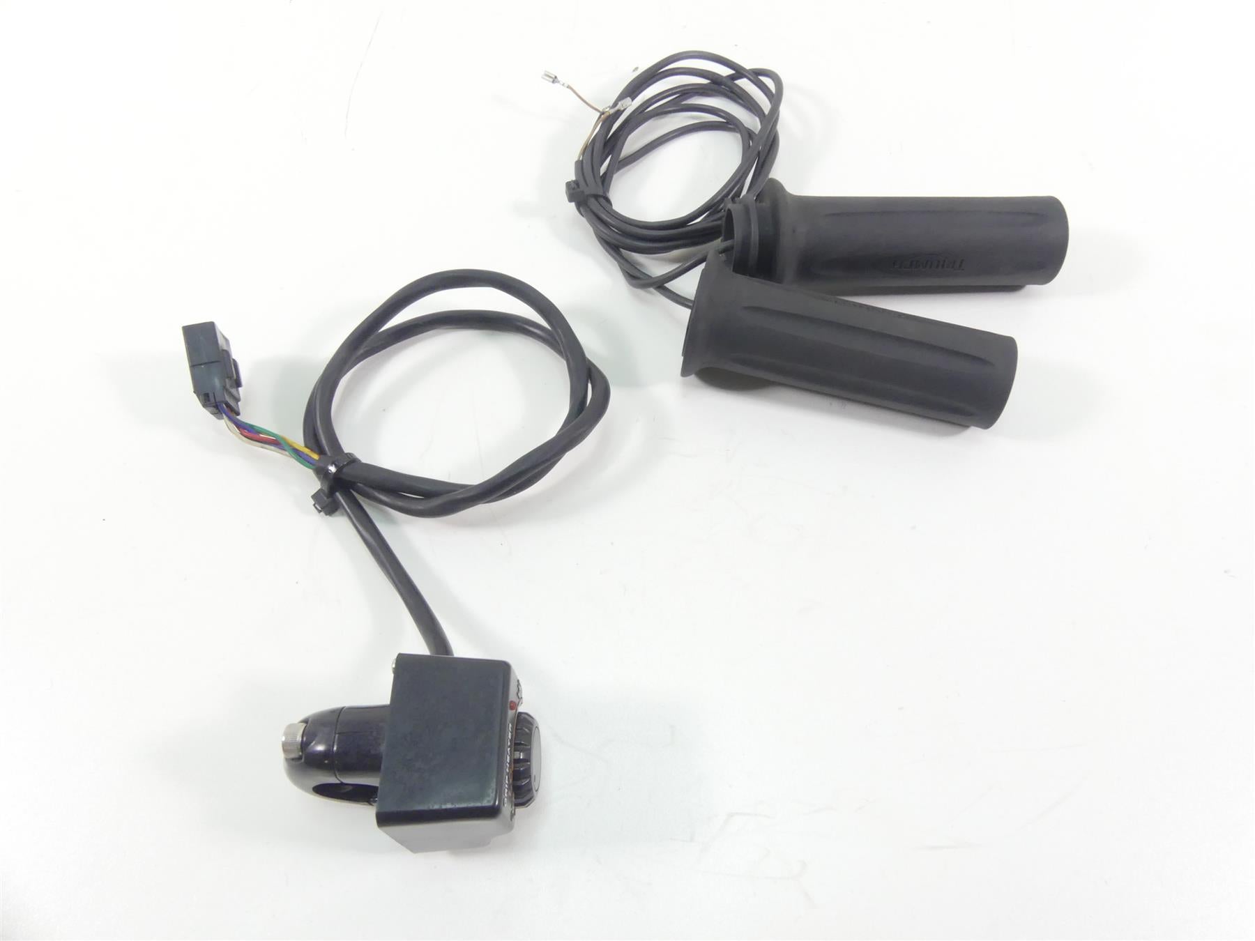 2013 Triumph Rocket 3 Touring Left Right Grip Heater Grips Handles -Read {{ shop.shopifyCountryName }} - Mototech271