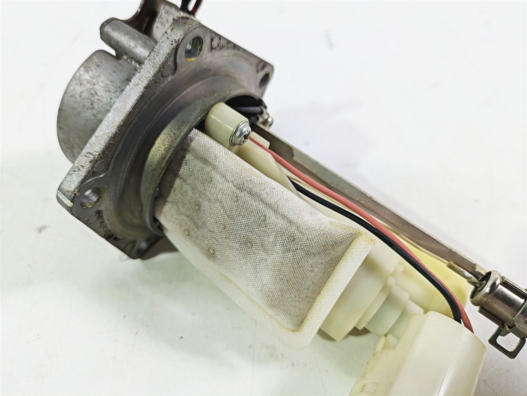2011 Kawasaki EX650R Ninja Keihin Fuel Gas Petrol Pump - Tested 49040-0026 {{ shop.shopifyCountryName }} - Mototech271