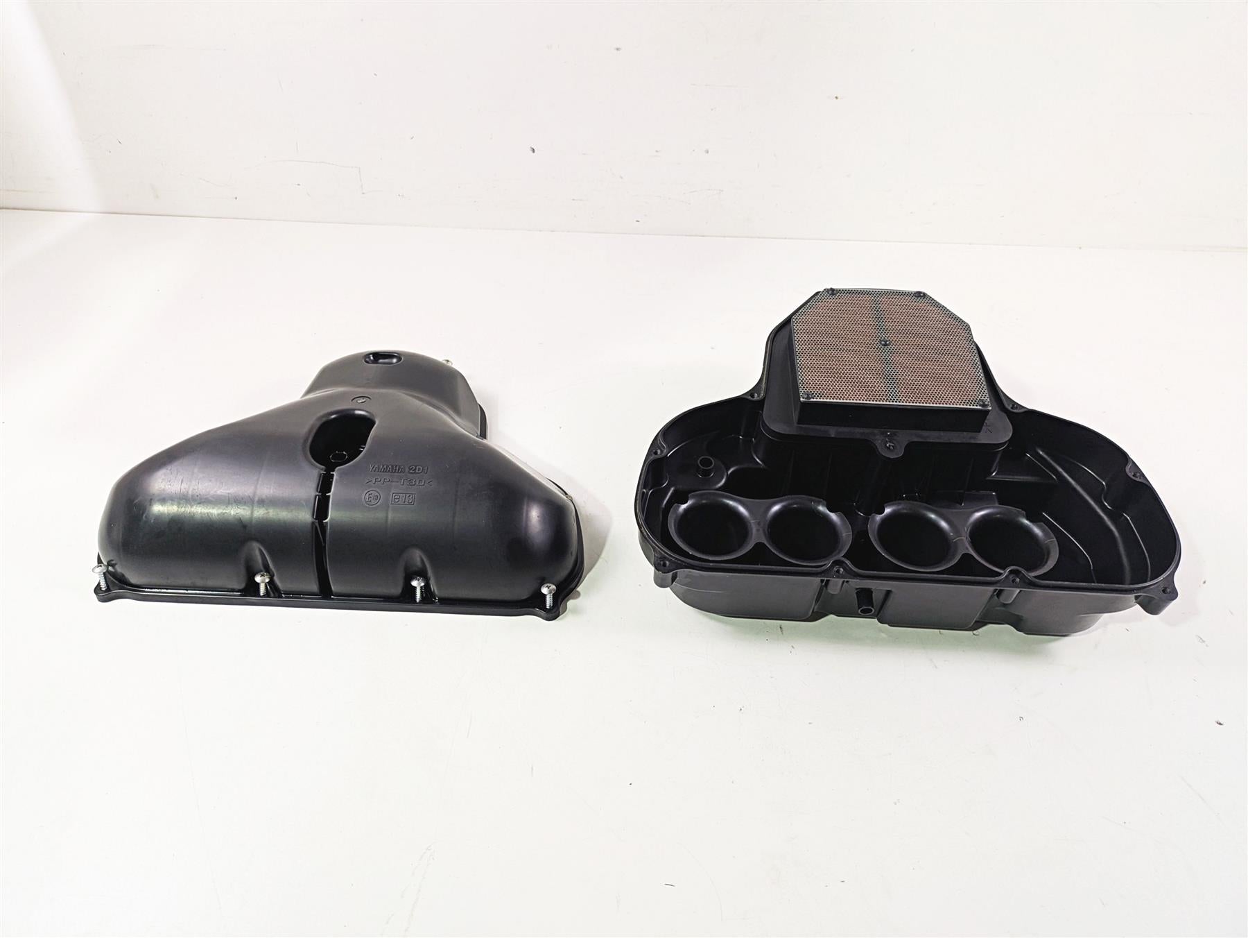 2009 Yamaha FZ1 FZS10 Fazer Air Filter Box & Velocity Stacks 2D1-14411-00-00 {{ shop.shopifyCountryName }} - Mototech271