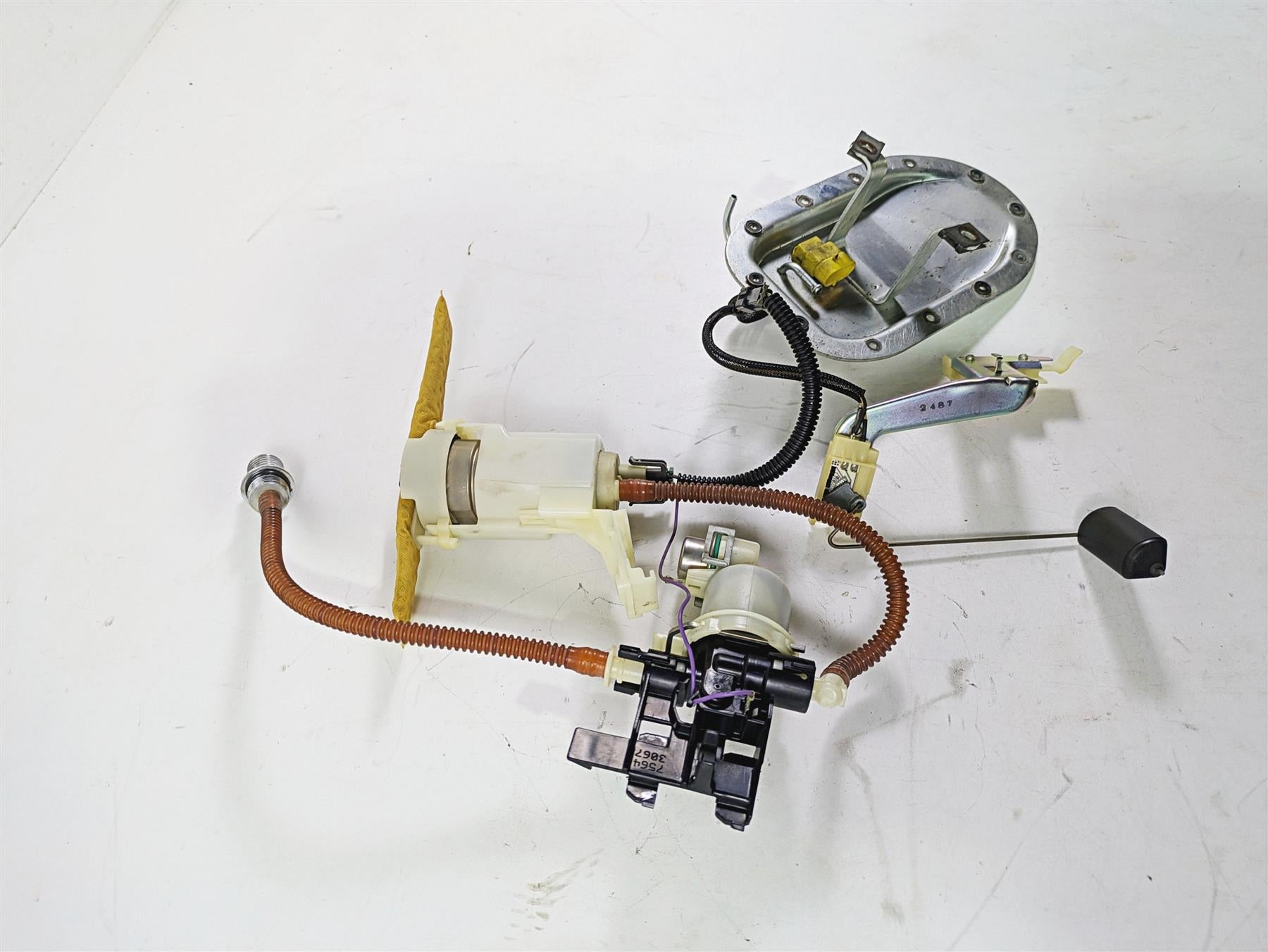 2008 Harley FXDL Dyna Low Rider 105TH Fuel Gas Pump & Sending Unit 75218-04D {{ shop.shopifyCountryName }} - Mototech271