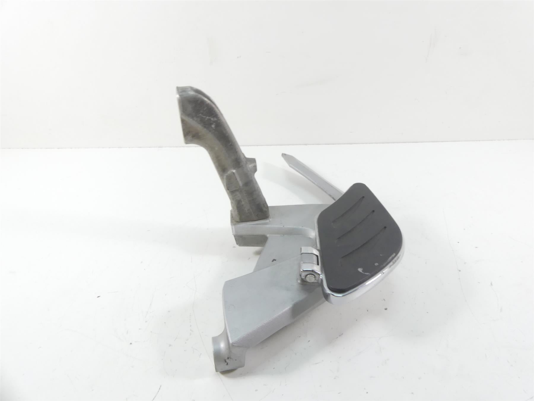 2009 Victory Vision Tour Left Rear Passenger Floorboard & Mount 5135905 | Mototech271