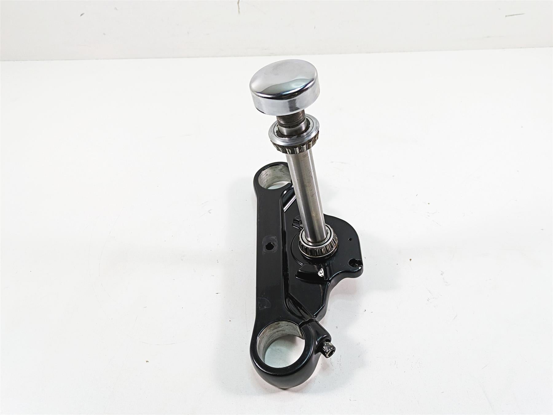 2009 Harley FXDF Dyna Fat Bob Lower Triple Tree Clamp 49mm - Read 47648-08 {{ shop.shopifyCountryName }} - Mototech271