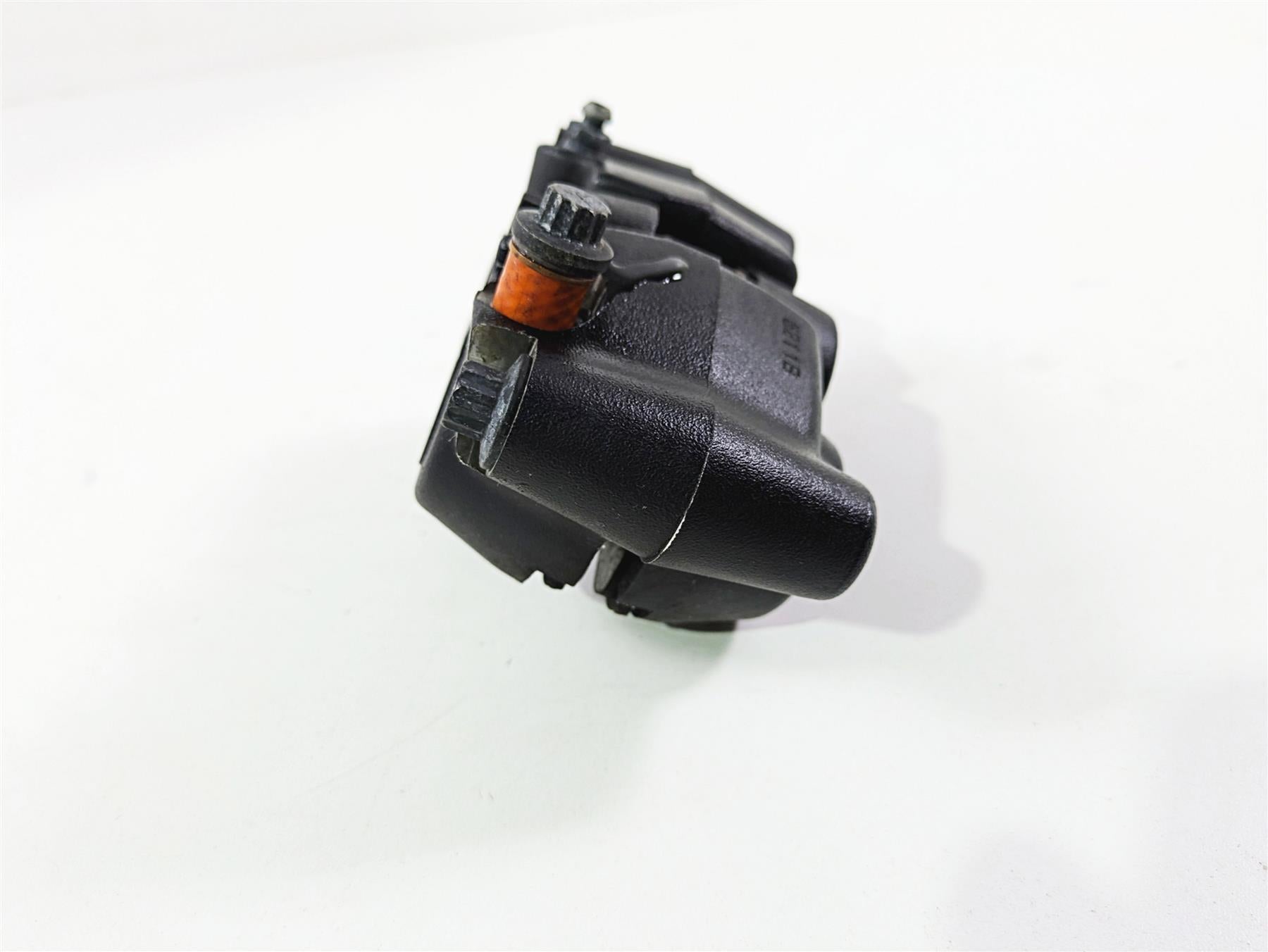 2011 Harley FXDC Dyna Super Glide Front Brake Caliper 44046-08 {{ shop.shopifyCountryName }} - Mototech271