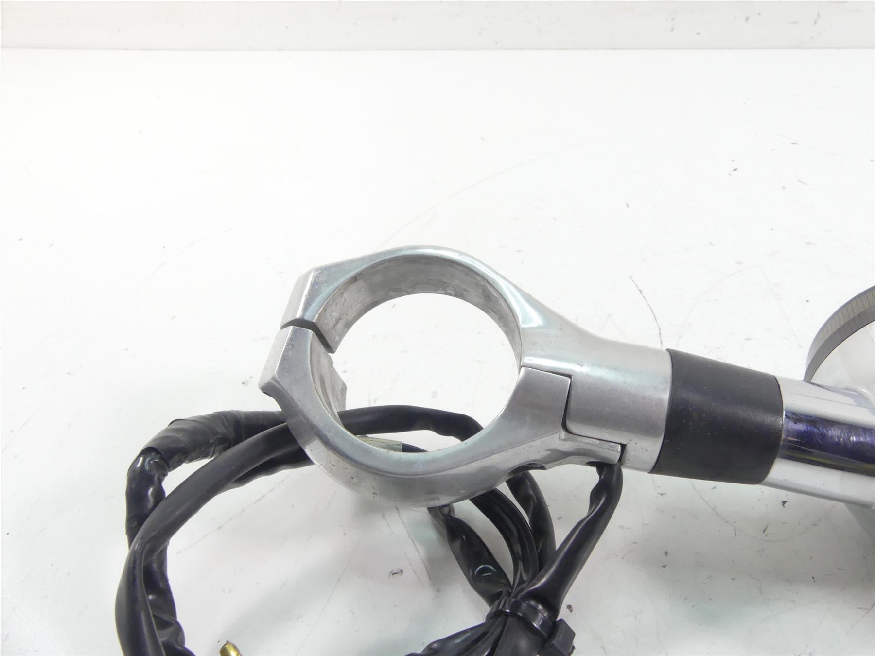 2003 Honda VTX1800 C Smoked Front Blinker & Clamp Set 33400-MBH-672 {{ shop.shopifyCountryName }} - Mototech271
