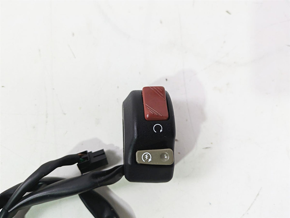 2024 Kawasaki ZX6R ZX636 Ninja Right Hand Control Switch 46091-0625 {{ shop.shopifyCountryName }} - Mototech271