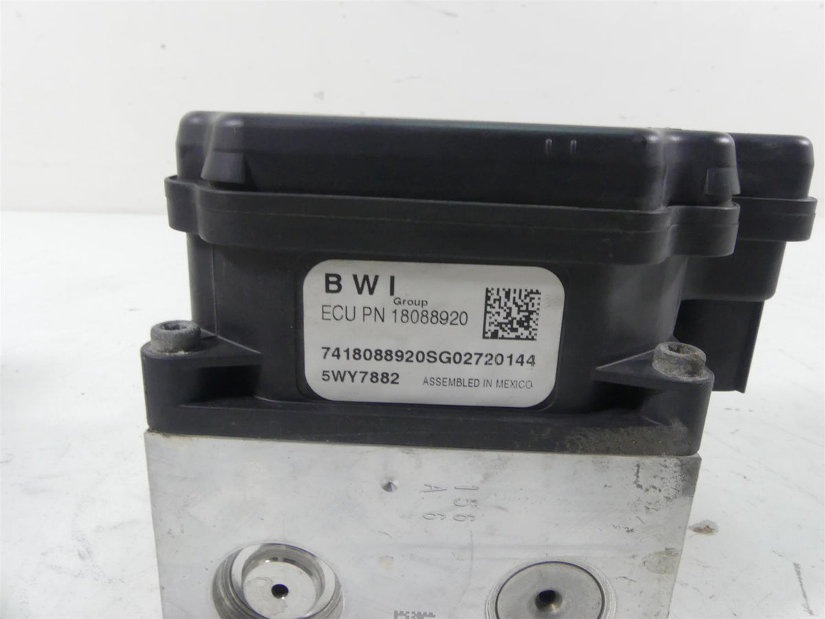 2011 Harley Touring FLTRX Road Glide Abs Brake Pump Pressure Module 40601-08A {{ shop.shopifyCountryName }} - Mototech271