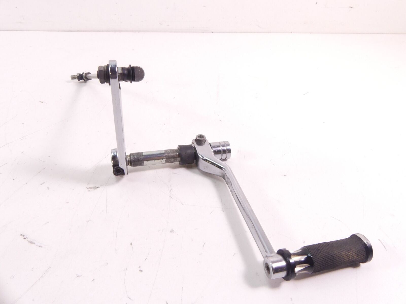 2013 Harley Touring FLTRU Road Glide Gear Shifter Linkage Pedal Lever 33895-82E {{ shop.shopifyCountryName }} - Mototech271