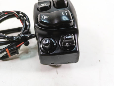 2018 Harley Touring FLHXSE CVO Street Glide Left Hand Control Switch 71500084B {{ shop.shopifyCountryName }} - Mototech271