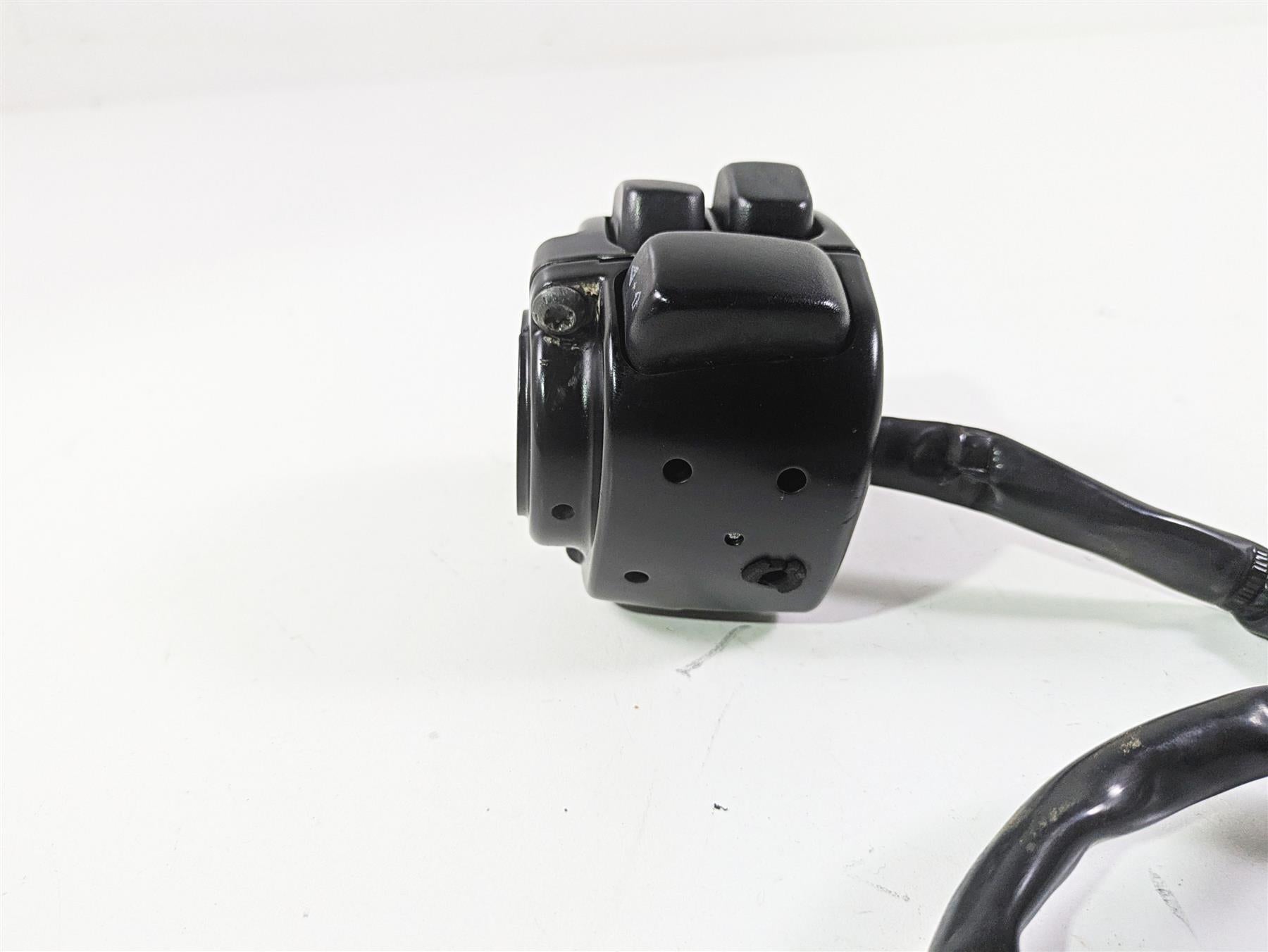 2010 Harley Dyna FXDB Street Bob Left Hand Control Switch - Read 71682-06A {{ shop.shopifyCountryName }} - Mototech271