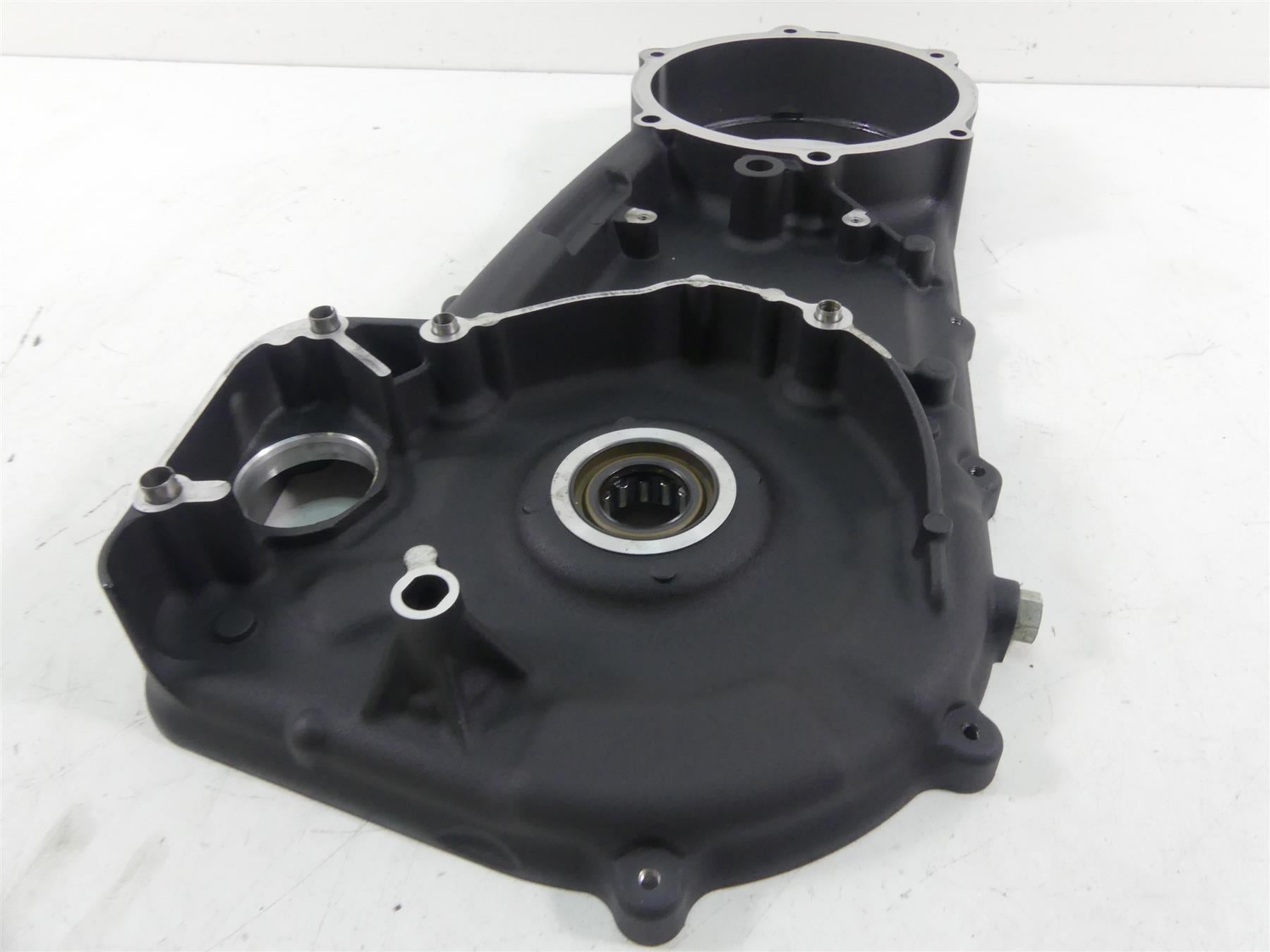 2017 Harley FLS Softail Slim Inner Primary Drive Clutch Cover 60681-06C {{ shop.shopifyCountryName }} - Mototech271