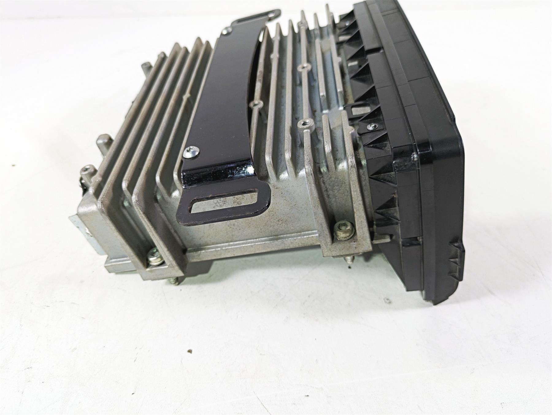 2017 Harley Touring FLTRXS Road Glide Radio Amp Boom Box 6.5GT -Read 76000076B {{ shop.shopifyCountryName }} - Mototech271
