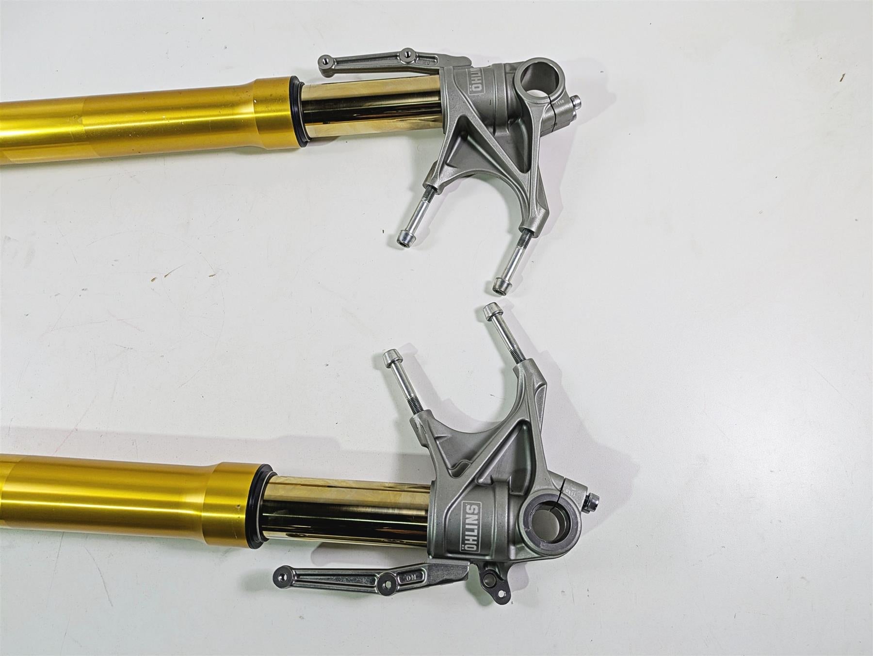 2019 Ducati Supersport 939 S Ohlins Front Fork Leg Set READ 34520881A 34420881A {{ shop.shopifyCountryName }} - Mototech271