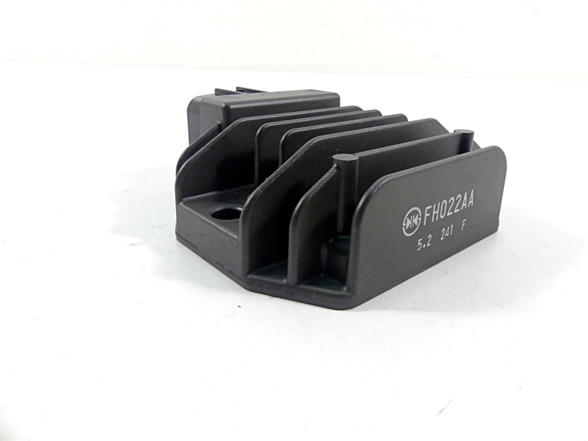 2016 KTM 1290 Super Duke R Rectifier Voltage Regulator 60311034000 FH022AA {{ shop.shopifyCountryName }} - Mototech271