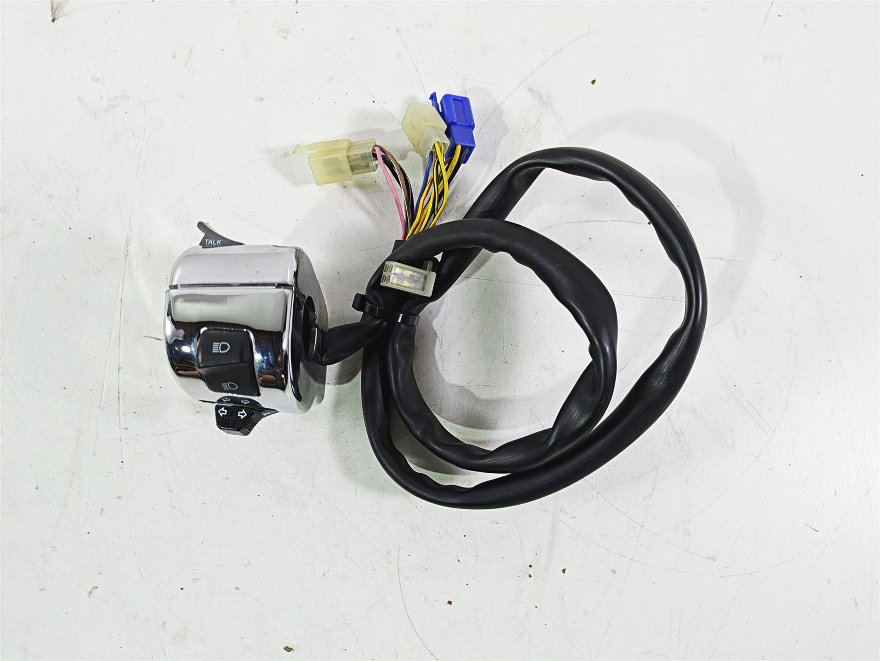 2008 Yamaha XVZ1300 Royal Star Left Hand Control Switch 4XY-83972-20-00 {{ shop.shopifyCountryName }} - Mototech271