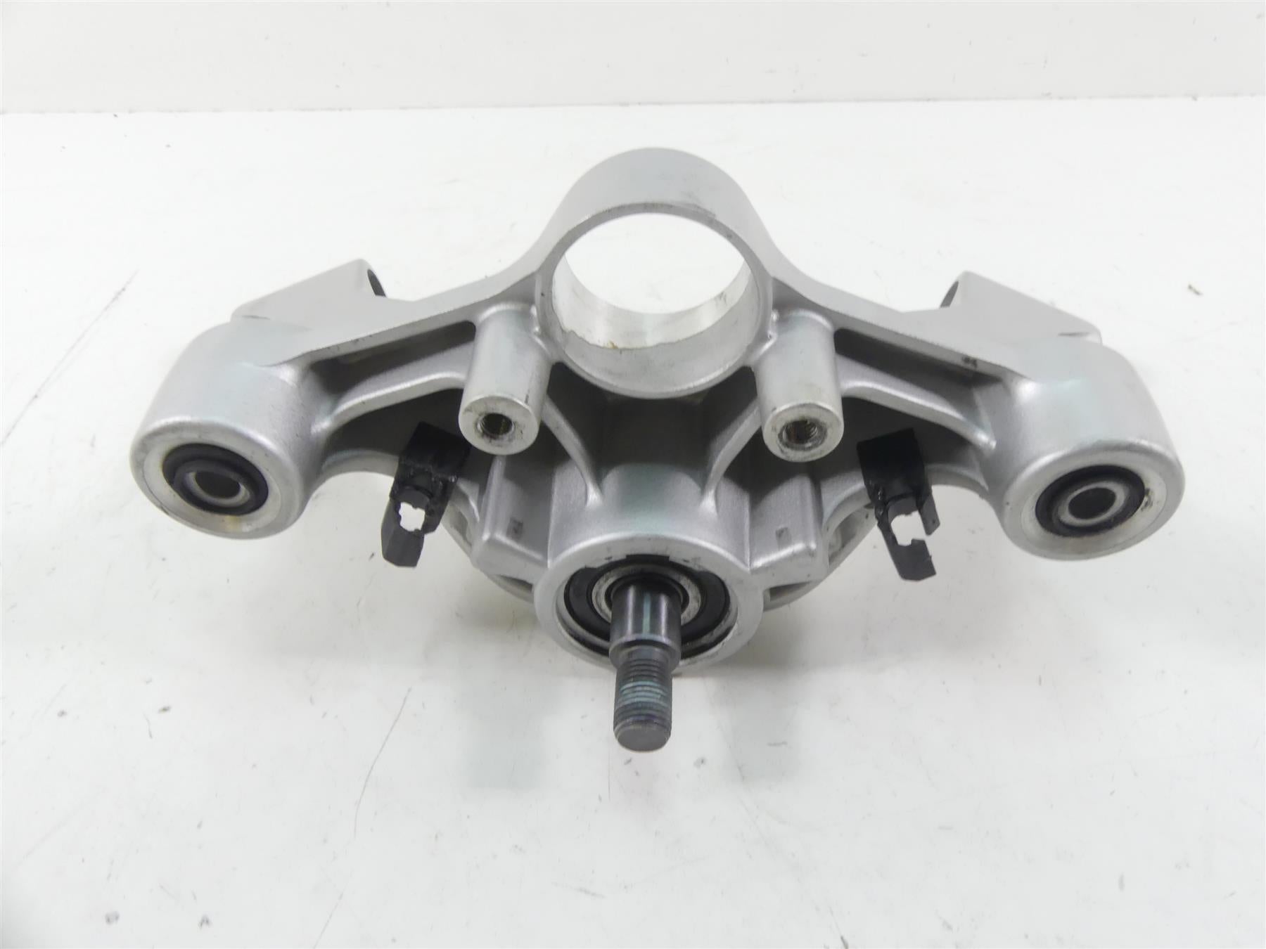 2017 BMW R1200RT K52 Upper Triple Tree Handlebar Mount 32718520053 {{ shop.shopifyCountryName }} - Mototech271