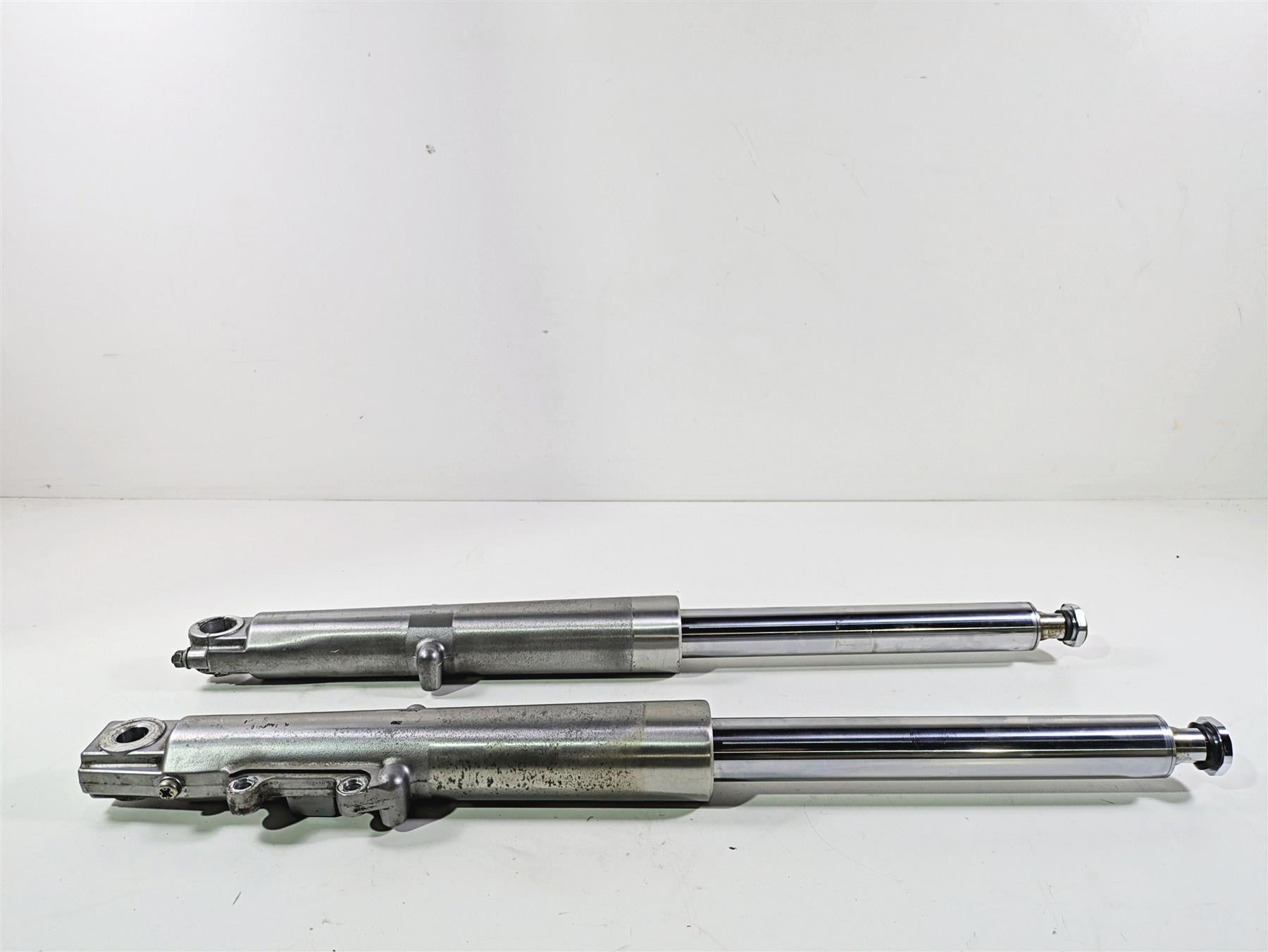 2010 Harley Touring FLHX Street Glide Front Fork Leg 41mm 46495-09 46502-09 {{ shop.shopifyCountryName }} - Mototech271