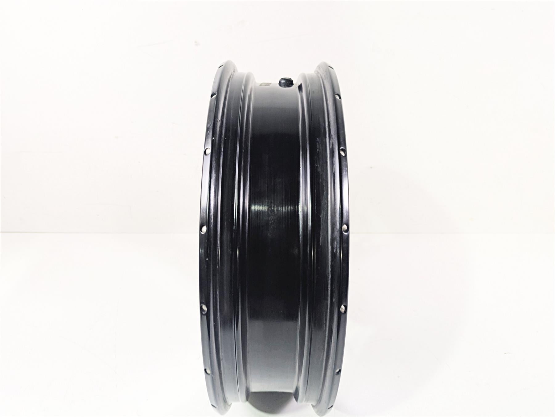 2010 BMW R1200GS K25 Rear Wheel Rim 17x4 Spoke Black Straight 36318553004 {{ shop.shopifyCountryName }} - Mototech271