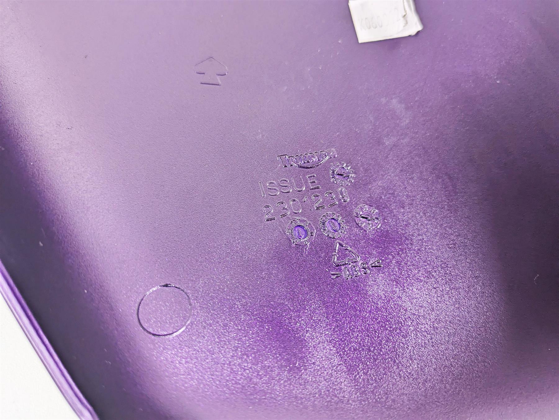 2013 Triumph Bonneville Side Cover Fairing Set Imperial Purple -Read T2309434-KF {{ shop.shopifyCountryName }} - Mototech271