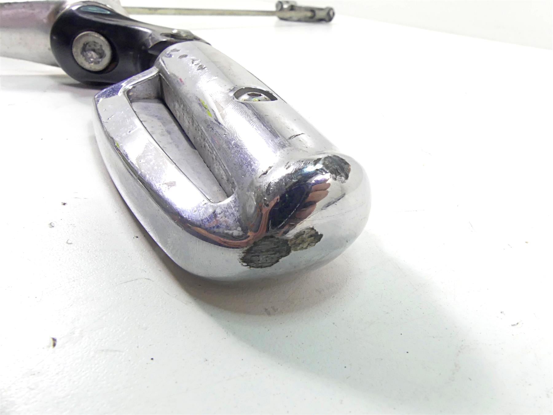 2013 Harley VRSCF Muscle Vrod Left Right Footpeg Foot Peg Rest Set 54046-12 {{ shop.shopifyCountryName }} - Mototech271