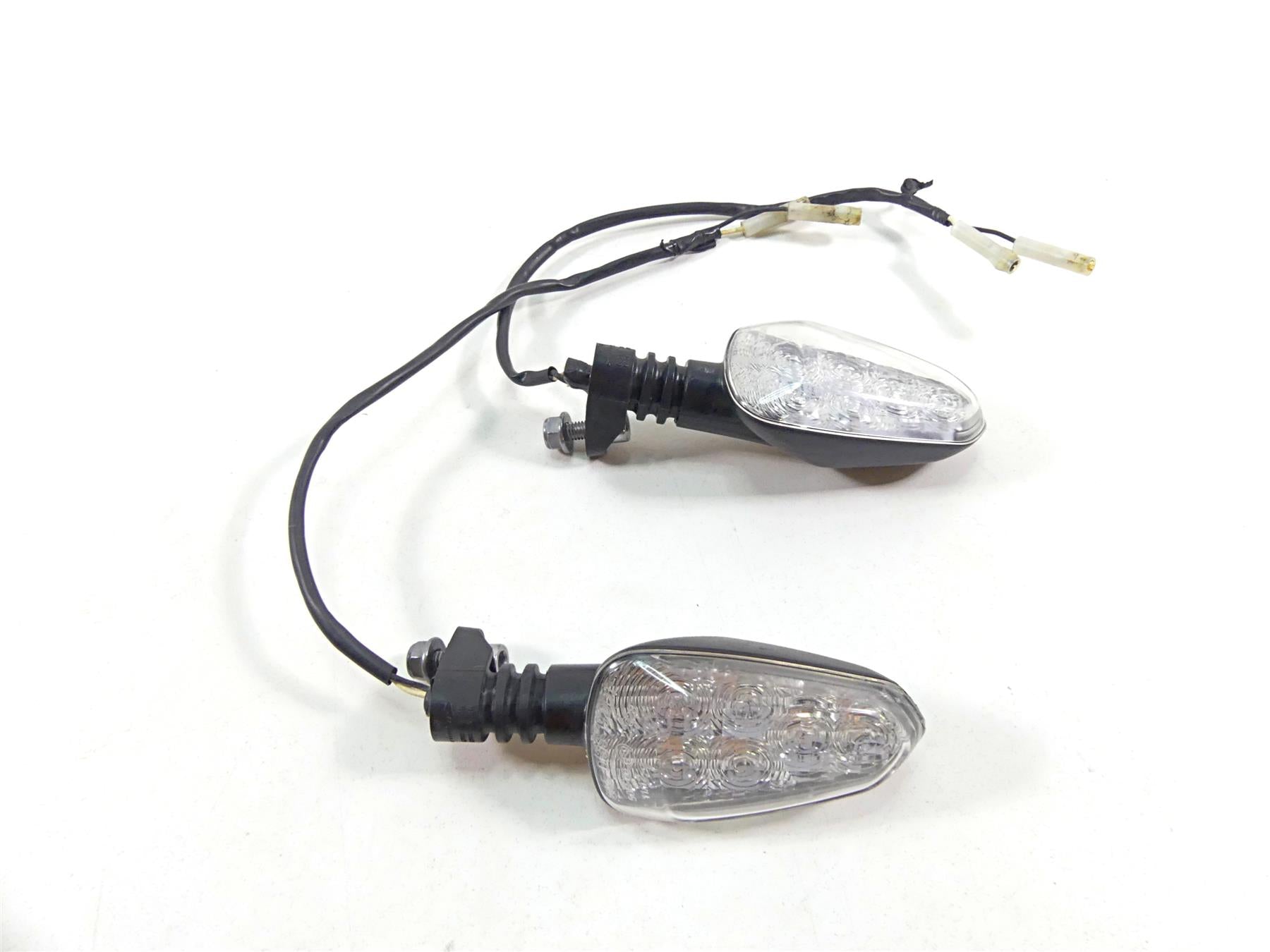 2022 Triumph Speed Triple 1200 RS Front Blinker Turn Signal Set T2704035 {{ shop.shopifyCountryName }} - Mototech271