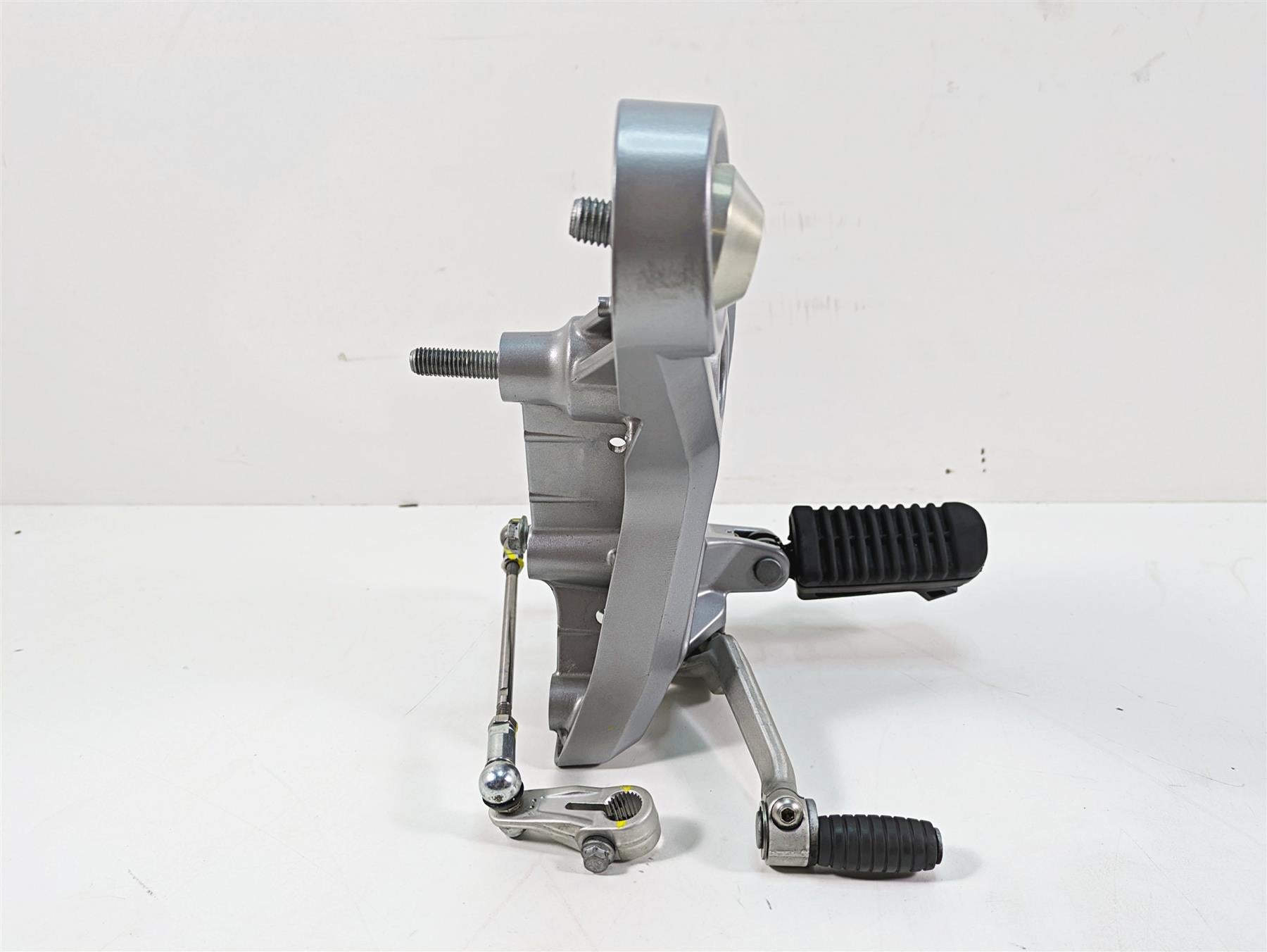 2020 Moto Guzzi V85 TT Adventure Left Foot Peg Footpeg & Shifter Set 2B005623 {{ shop.shopifyCountryName }} - Mototech271
