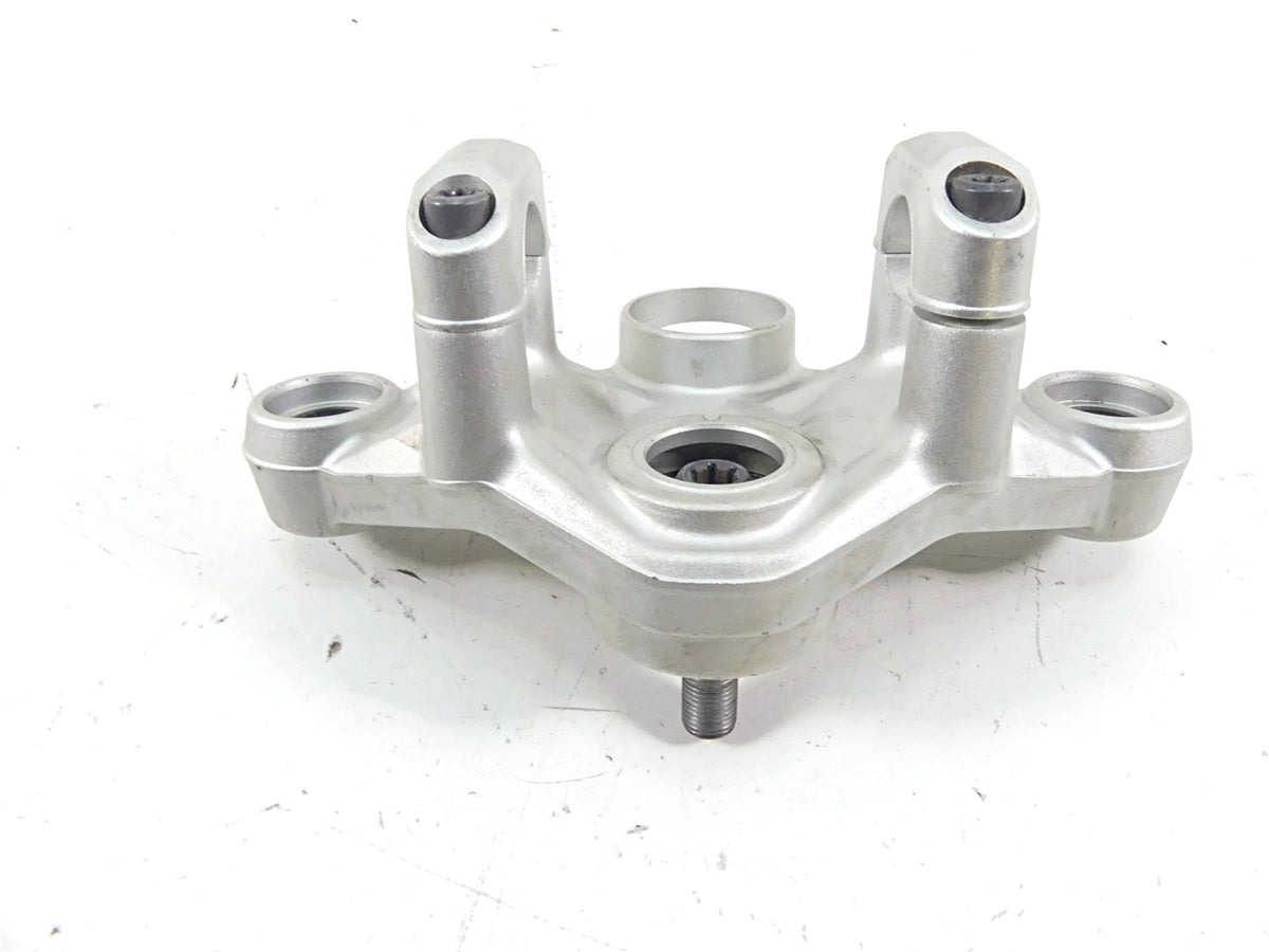 2015 BMW R1200GS GSW K50 Upper Triple Tree Steering Clamp 31428555849 8520478 {{ shop.shopifyCountryName }} - Mototech271