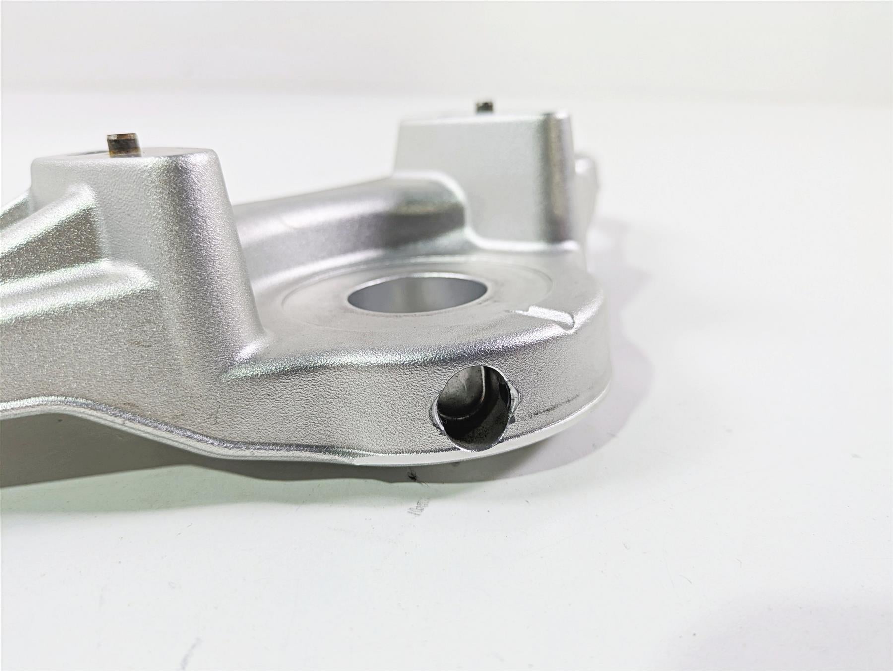 2018 BMW R nineT Urban GS K33 Upper Triple Tree Steering Clamp 31428558709 {{ shop.shopifyCountryName }} - Mototech271