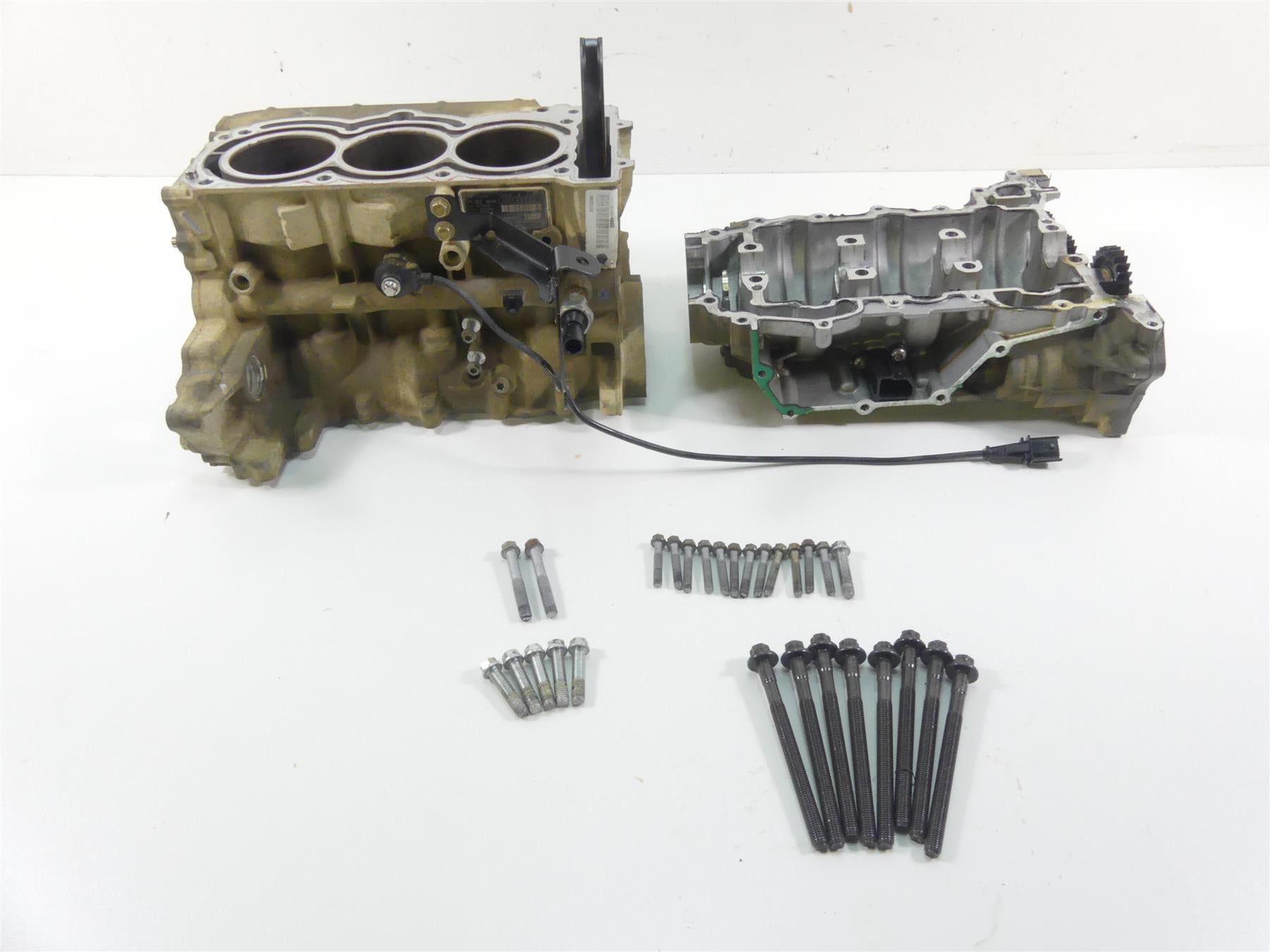 2018 Can Am Maverick X3 Turbo STD Crankcase Crank Engine Case Set 420893001 {{ shop.shopifyCountryName }} - Mototech271