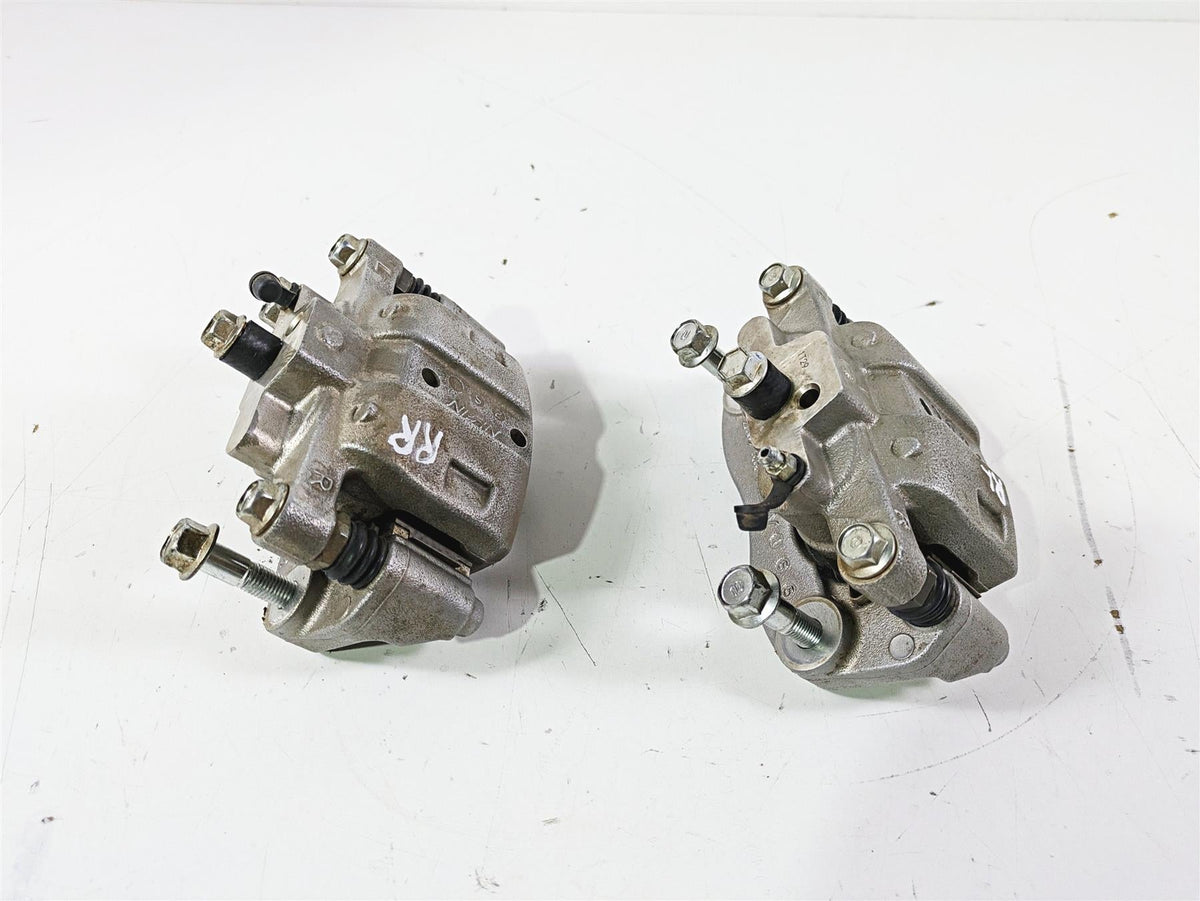 2022 Yamaha YXZ1000 R Rear Brake Caliper Set B5H-2580V-01-00 B5H-2580W-01-00 {{ shop.shopifyCountryName }} - Mototech271