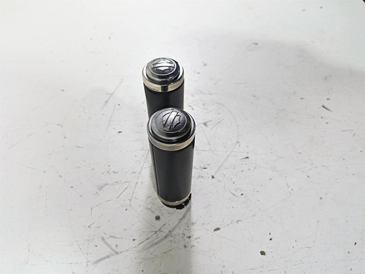 2005 Harley Softail FLSTFSE CVO Fat Boy Left Right Hand Grip Set 56020-98A {{ shop.shopifyCountryName }} - Mototech271