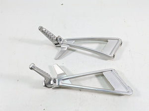 2021 Aprilia RS660 Rear Passenger Footpeg Set - Rash 2B005206 2B005205