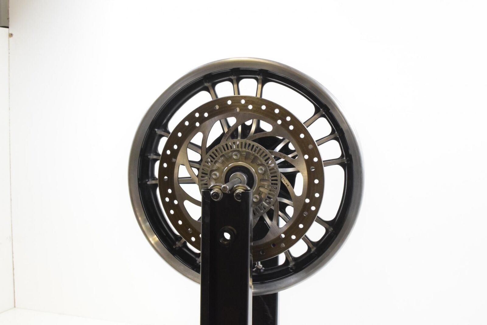 2016 Indian Scout (ABS) NICE Rear Wheel Rim 16x3.5 STRAIGHT 1522090-266M {{ shop.shopifyCountryName }} - Mototech271