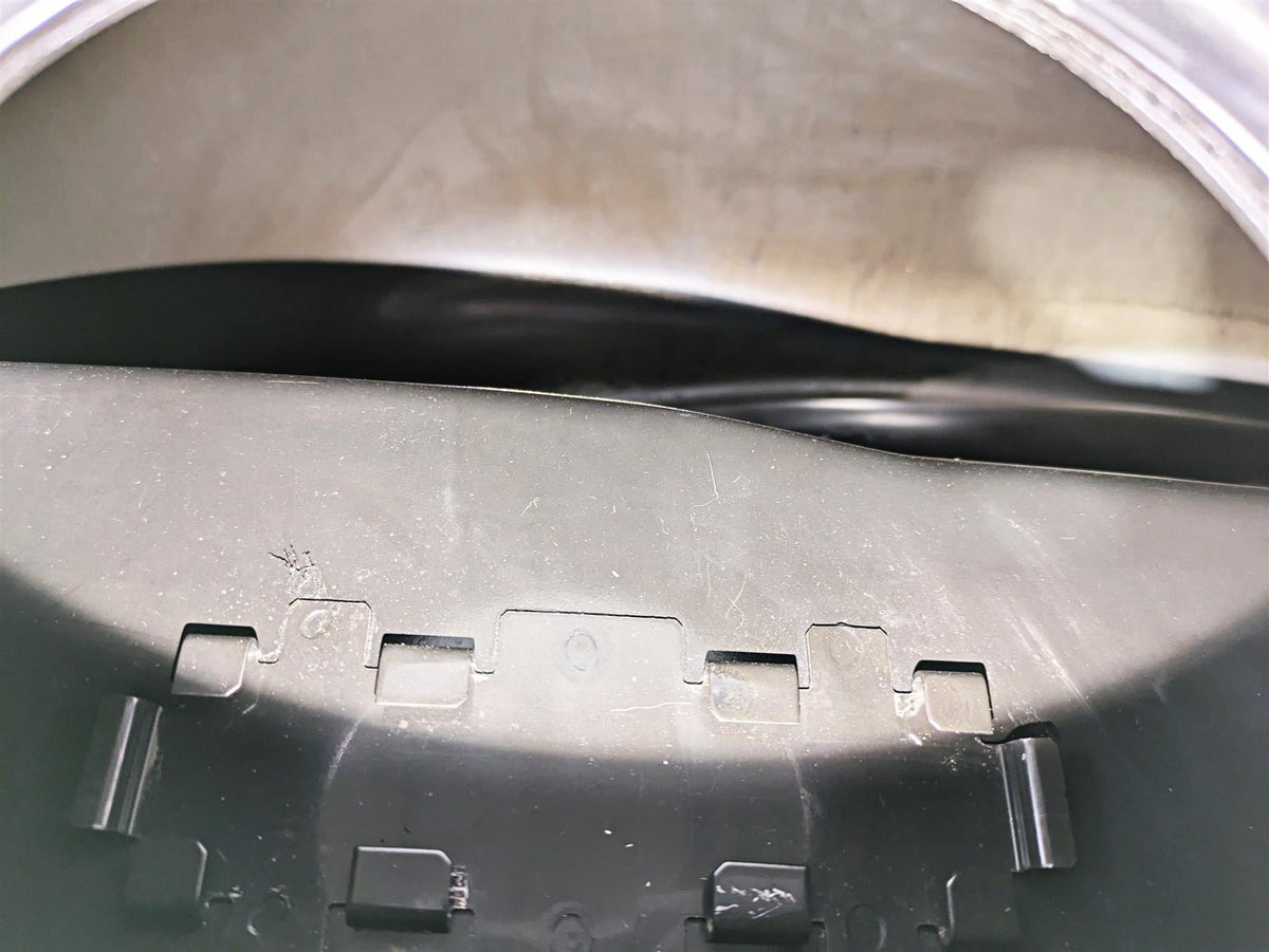 2010 Harley Touring FLHX Street Glide Silver Fuel Gas Petrol Tank 61356-08 {{ shop.shopifyCountryName }} - Mototech271