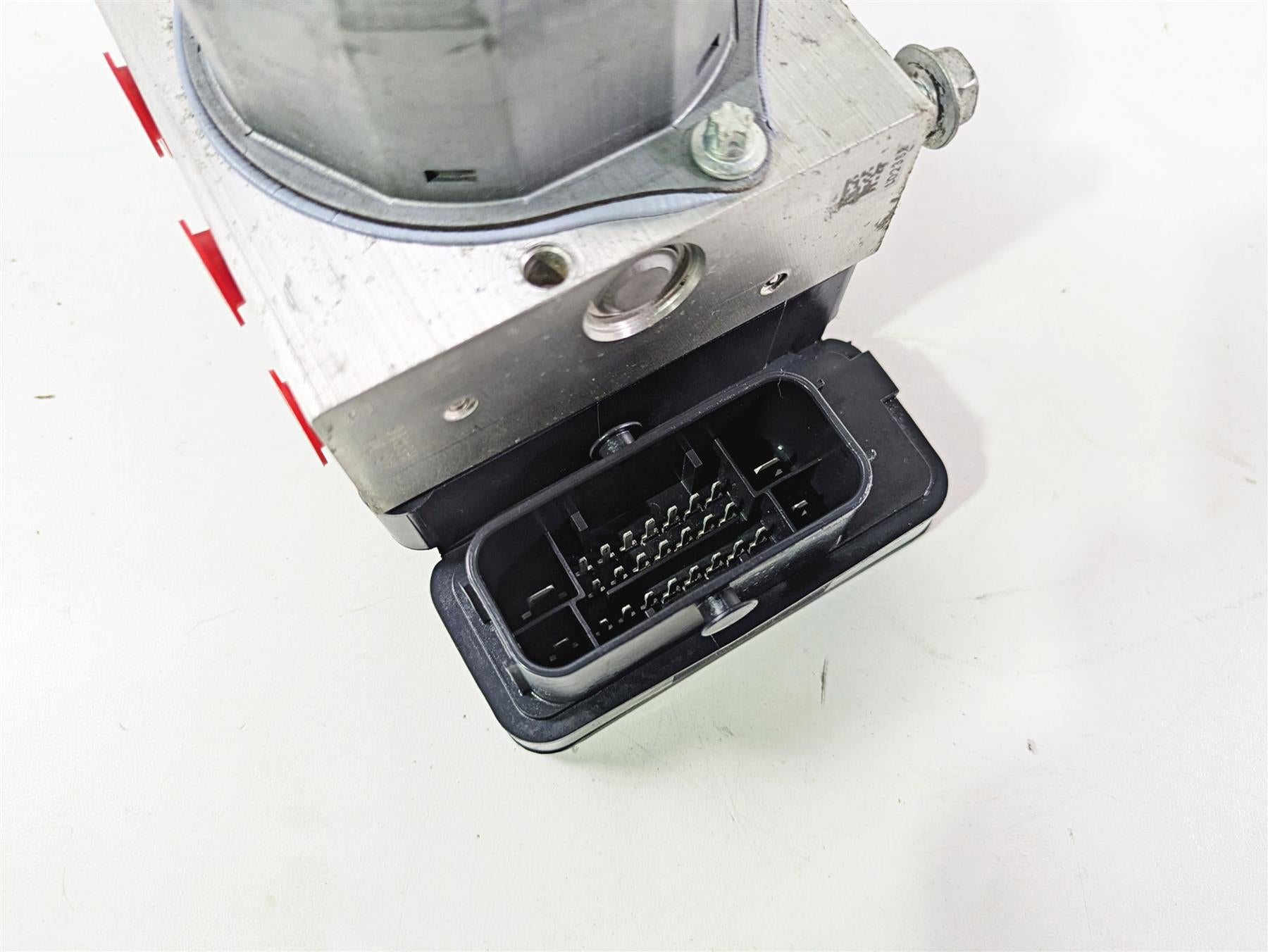 2020 Suzuki V-Strom 1050 XT Abs Brake Pump Unit Module 55610-06L00 {{ shop.shopifyCountryName }} - Mototech271