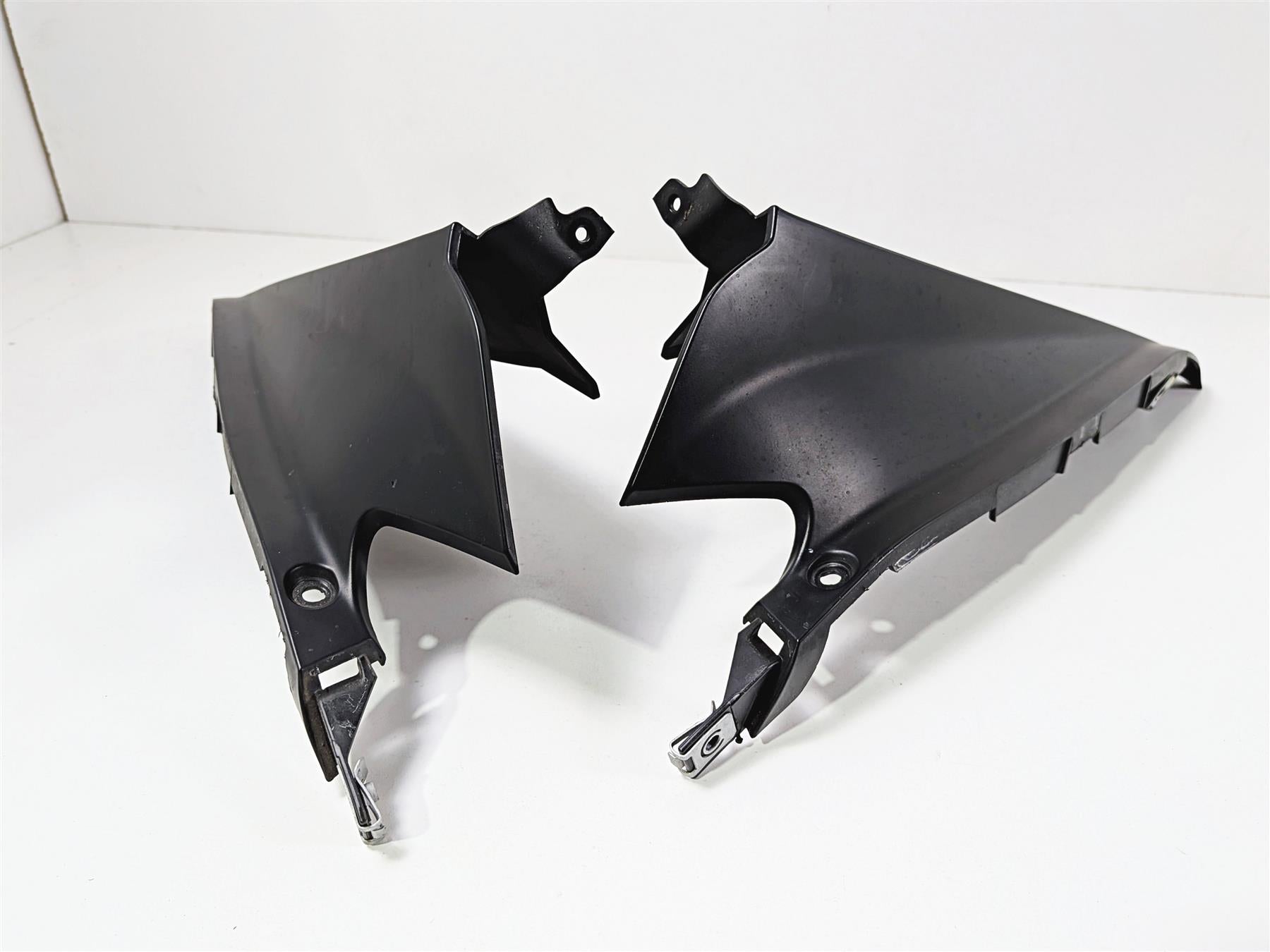 2014 Aprilia RSV4 RR Factory Air Duct Covers & Plastic Infill Set 897326 {{ shop.shopifyCountryName }} - Mototech271