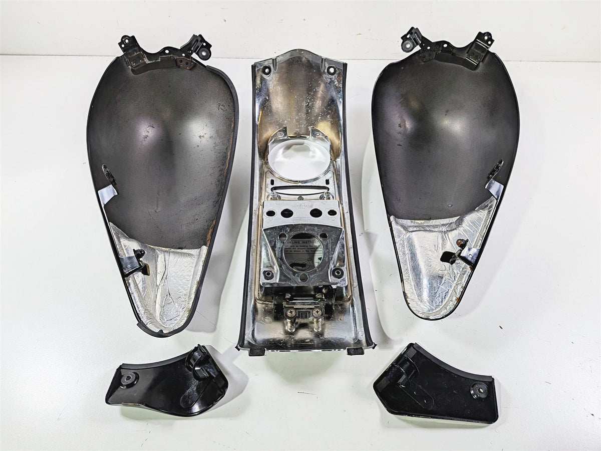 2006 Suzuki C90 VL1500T Boulevard Tank & Center Cover Fairing Set 47800-10F60 {{ shop.shopifyCountryName }} - Mototech271
