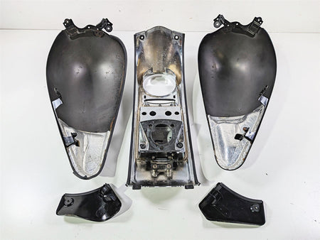 2006 Suzuki C90 VL1500T Boulevard Tank & Center Cover Fairing Set 47800-10F60 {{ shop.shopifyCountryName }} - Mototech271
