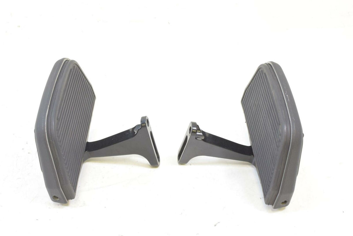 2010 Harley Touring FLHTCU Electra Glide Rear Passenger Floor Boards 52719-93B {{ shop.shopifyCountryName }} - Mototech271