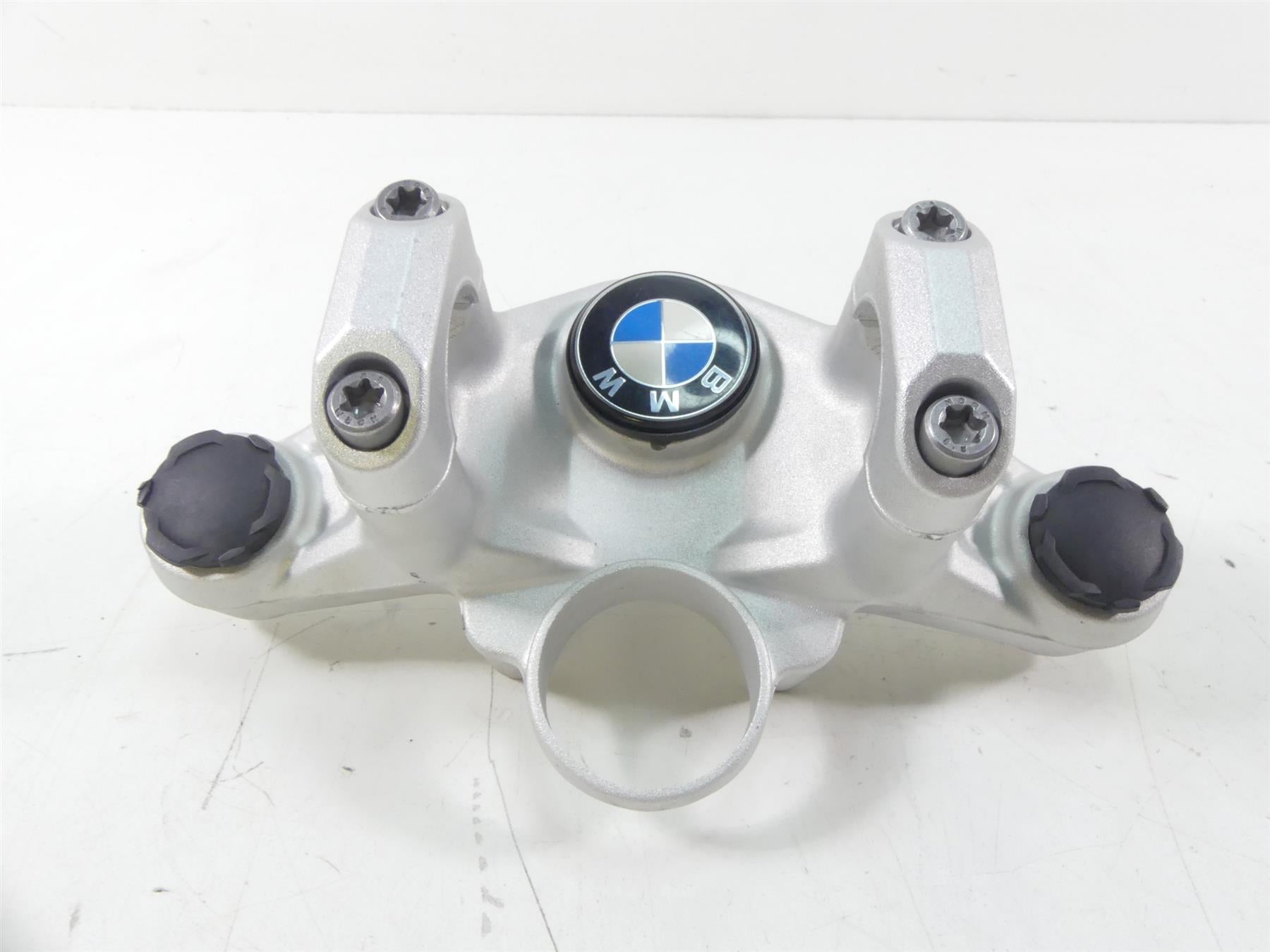 2016 BMW R1200GS K50 Upper Triple Tree Steering Clamp + Emblem 31428555851 {{ shop.shopifyCountryName }} - Mototech271