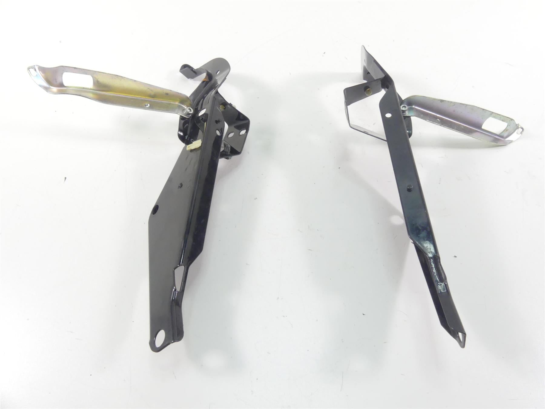 2013 Harley Touring FLHTP Electra Glide Front Fairing Mounts Holders 58478-96B
