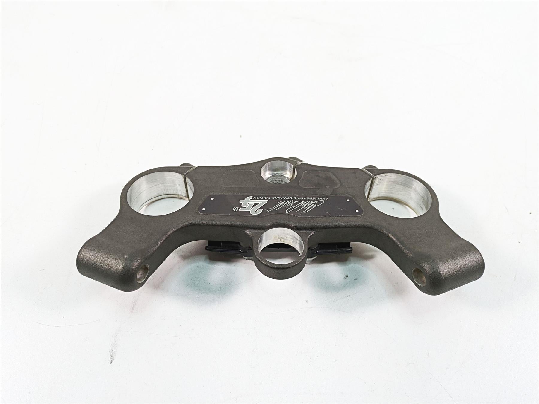 2008 Buell 1125 R Upper Triple Tree Signature Steering Clamp 54mm J0105.1AMYCP {{ shop.shopifyCountryName }} - Mototech271