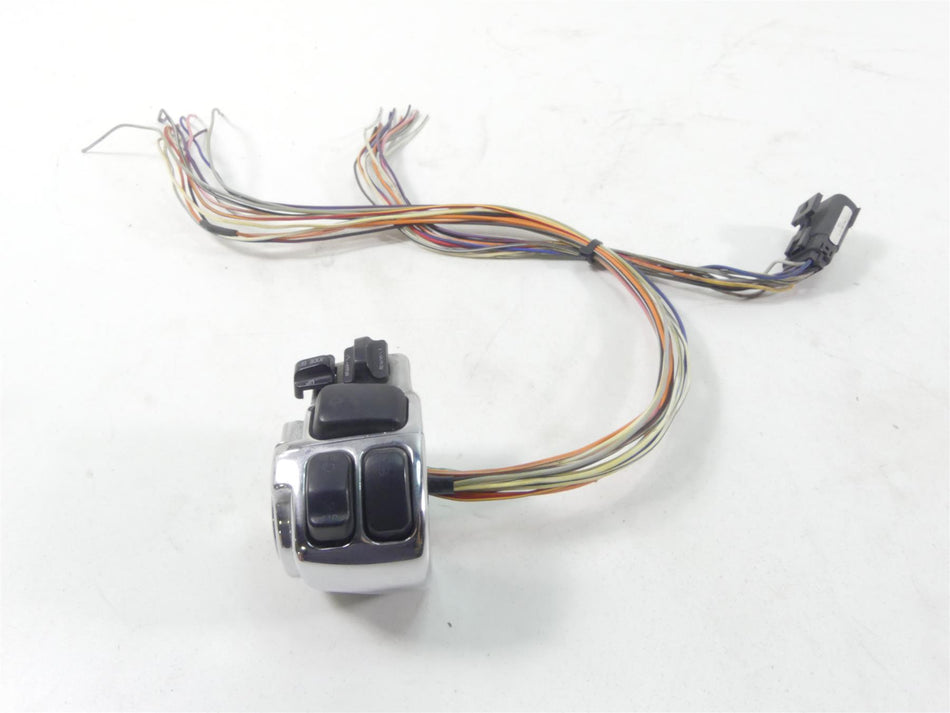 2012 Harley CVO FLHX SE3 Street Glide Right Hand Control Switch - Read 71684-06A {{ shop.shopifyCountryName }} - Mototech271