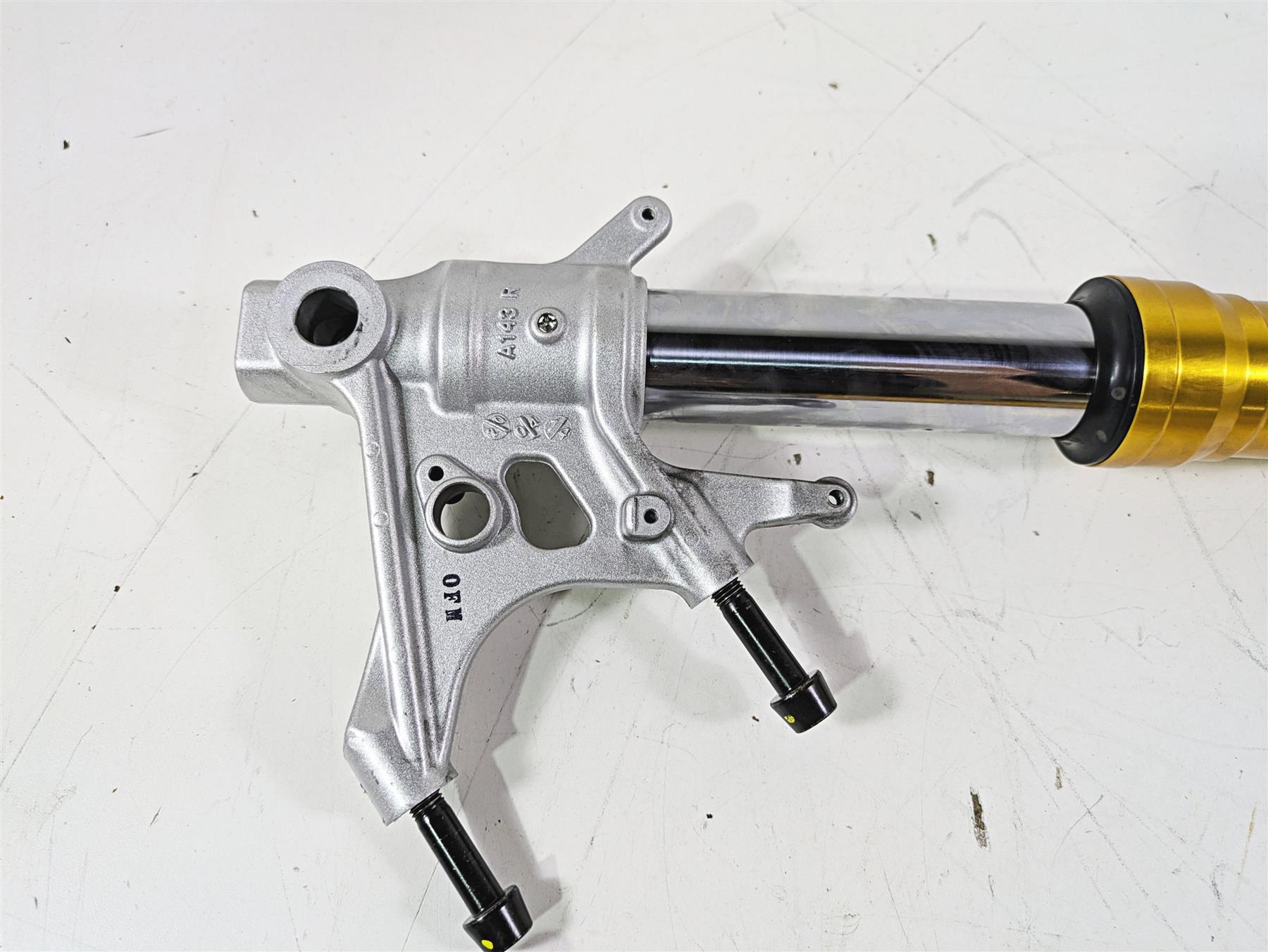 2021 Aprilia RS660 Bent Front Forks Leg Set R 2B006359 L 2B006360 {{ shop.shopifyCountryName }} - Mototech271