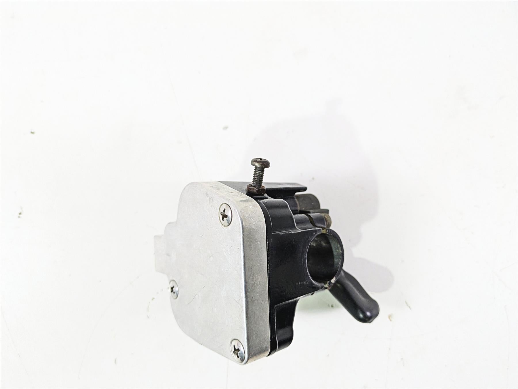 2001 Yamaha Banshee YFZ350 Right Hand Thumb Throttle Control 3GG-26250-00-00 {{ shop.shopifyCountryName }} - Mototech271