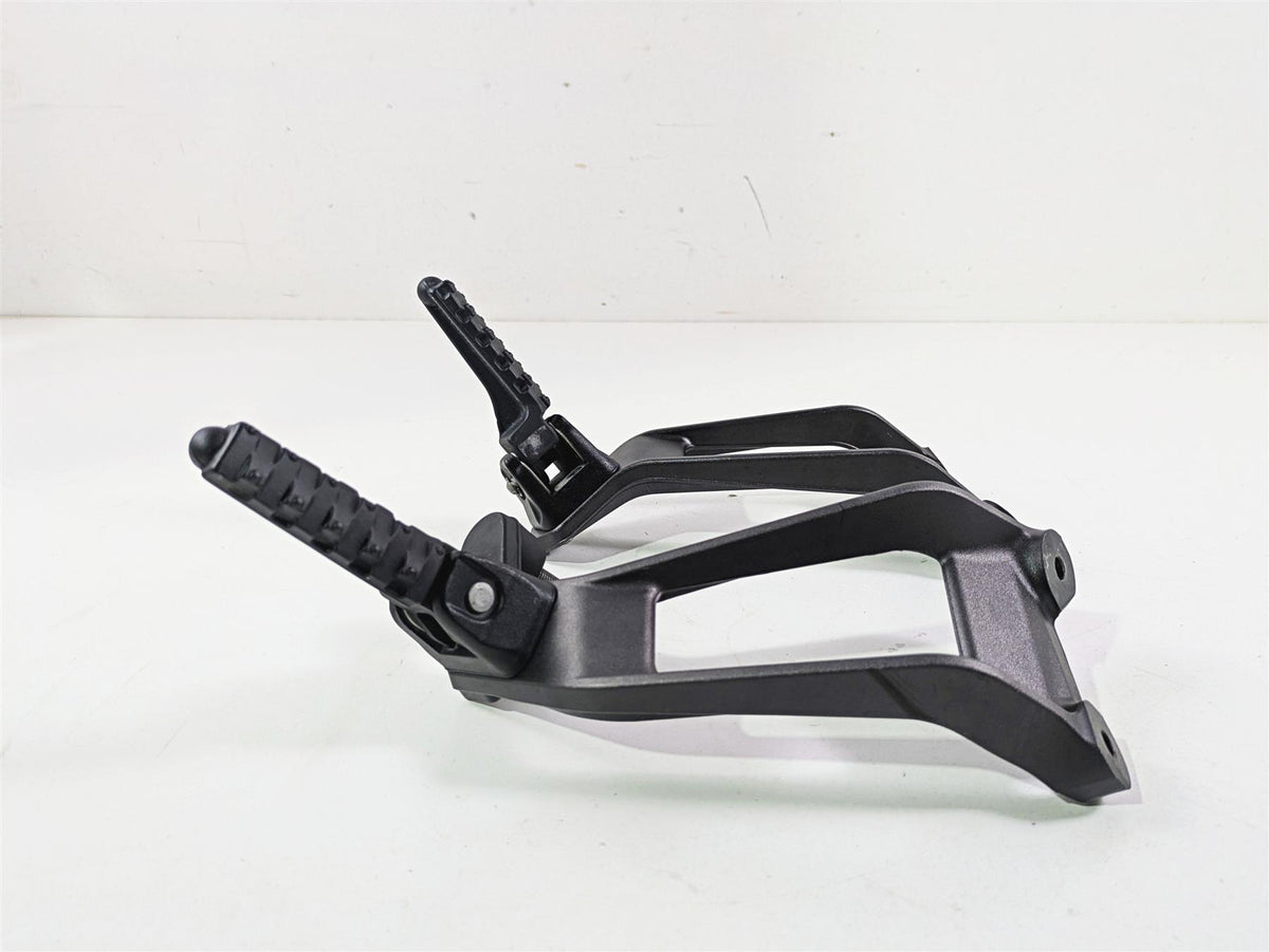 2018 KTM 1290 Super Duke R Rear Passenger Footpeg Set 6130304800033S {{ shop.shopifyCountryName }} - Mototech271