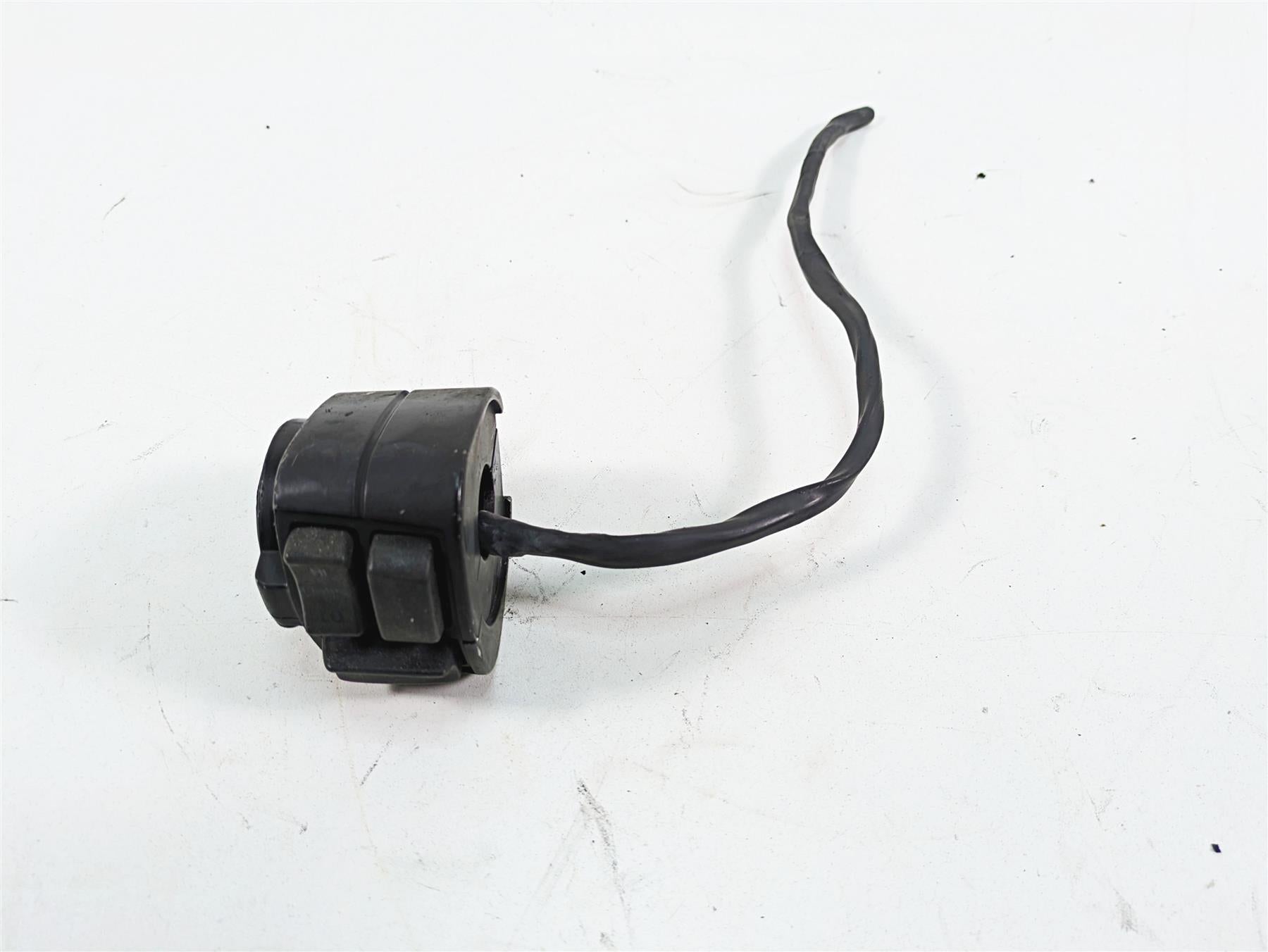 1986 Harley Sportster XLH 883 Left Turn Signal Control Switch - Read 70218-86A | Mototech271
