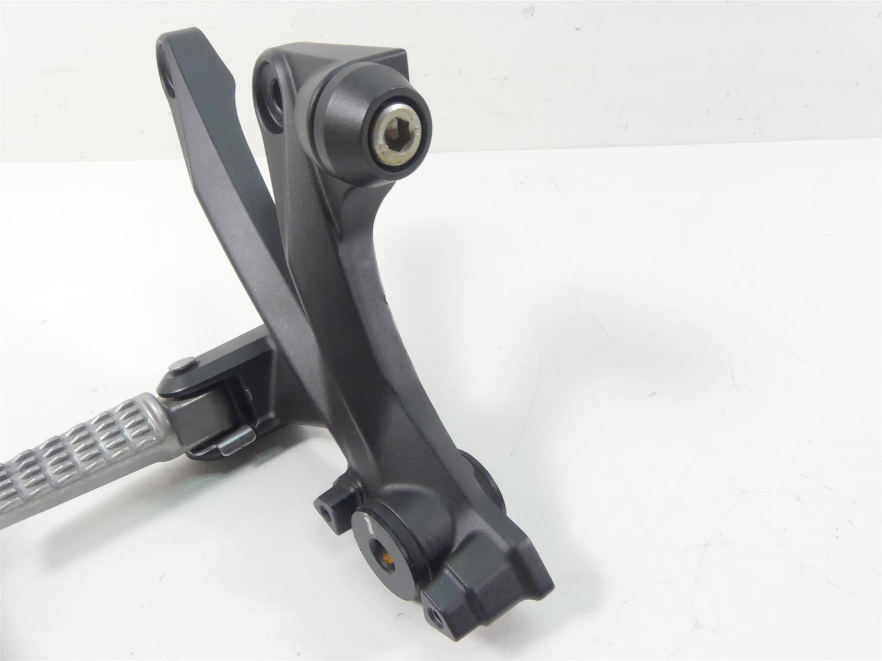 2019 Kawasaki ZX1400 ZX-14R Ninja Left Rear Passenger Footpeg 35063-0782-18R {{ shop.shopifyCountryName }} - Mototech271